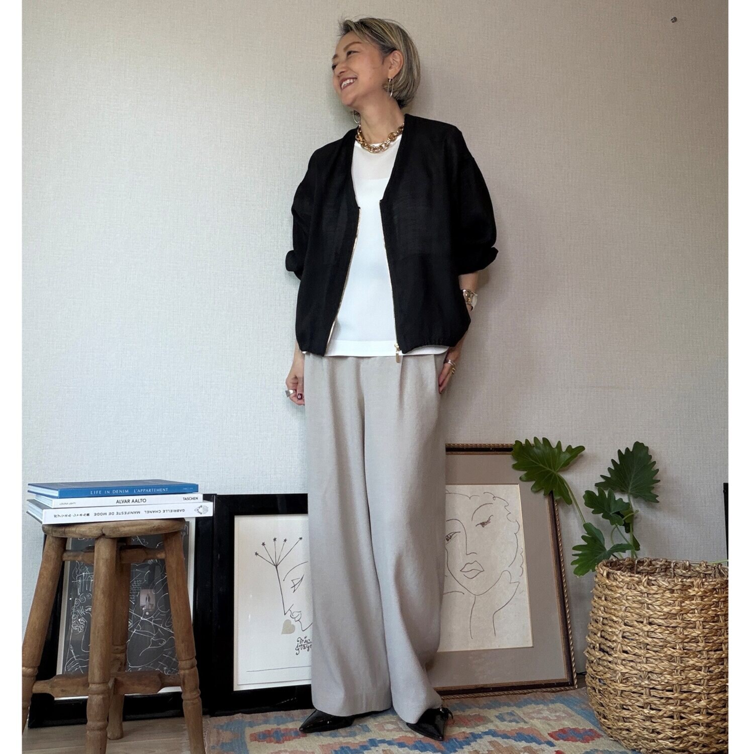 ラ　ヴァーグ　デトワール さらりとした麻のような 清涼感ある素材 大人のワイドシルエット ウエストバイカラー リラックスパンツ