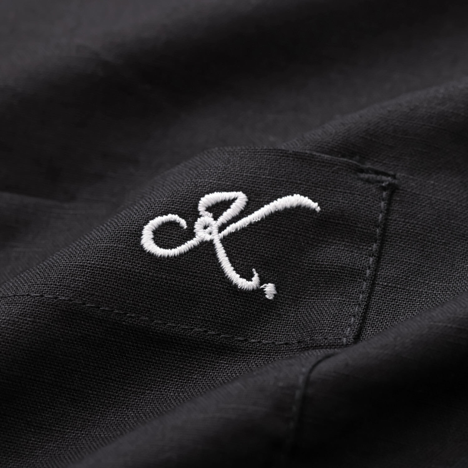 Ｋｕｎｎｙ． 大人のこなれ感を プラスする コットン麻 バックコクーンシャツ