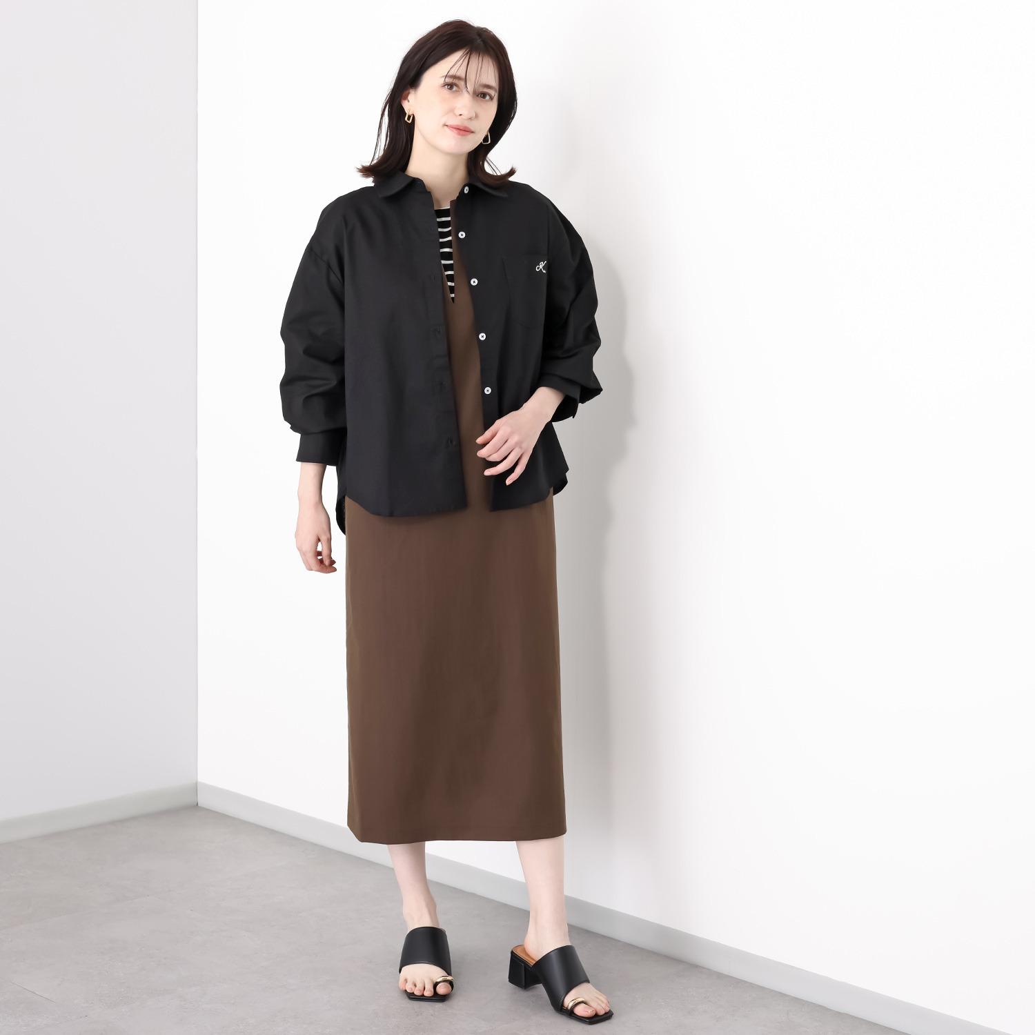 Ｋｕｎｎｙ． 大人のこなれ感を プラスする コットン麻 バックコクーンシャツ