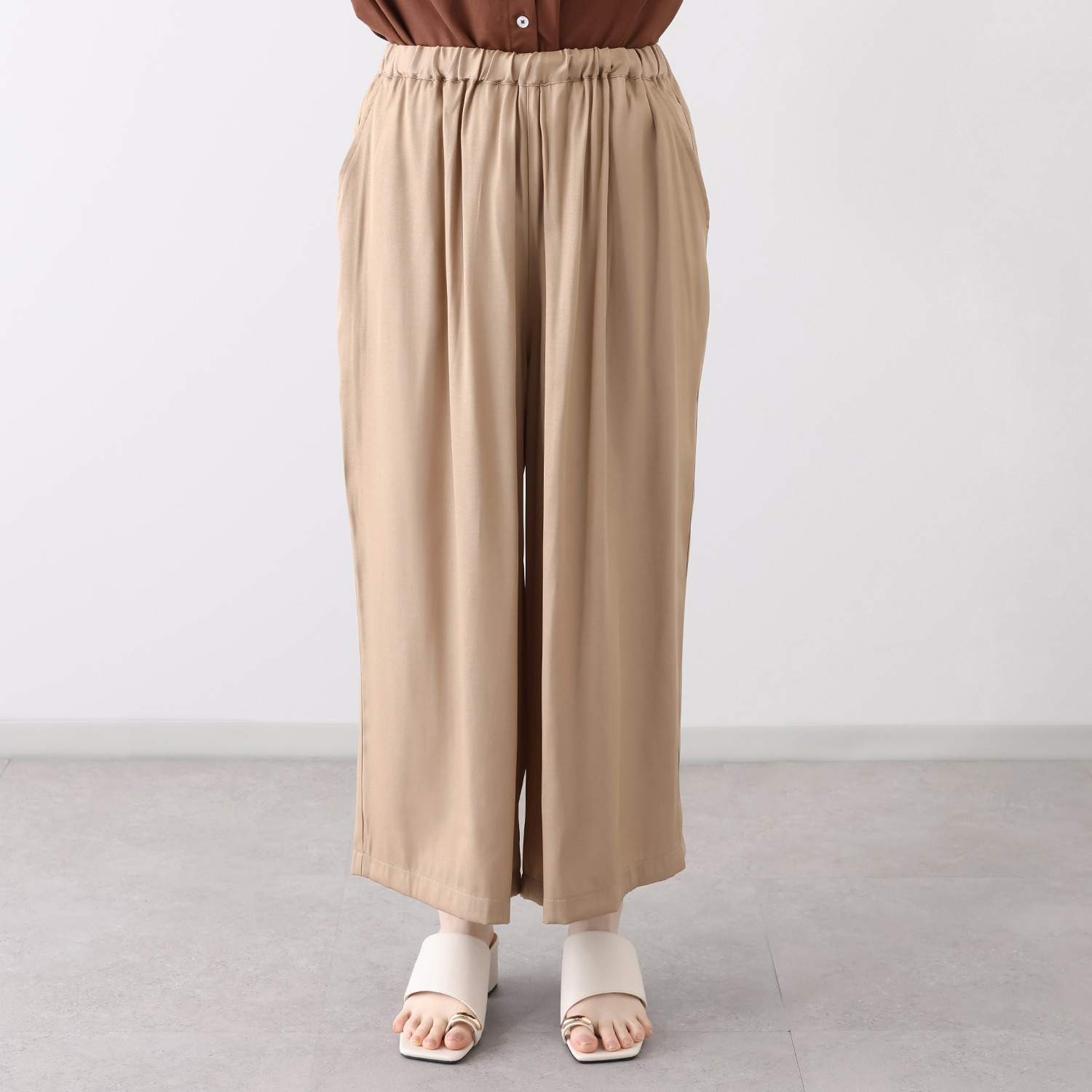 Ｋｕｎｎｙ． タック入り イージーパンツ