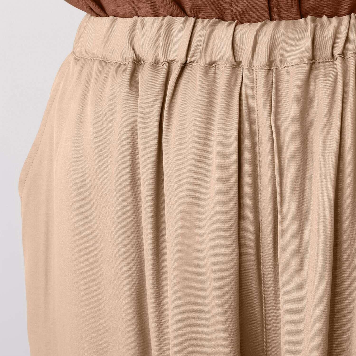 Ｋｕｎｎｙ． タック入り イージーパンツ