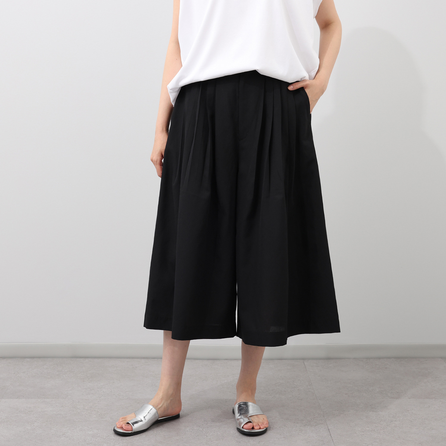 ウタオ 防シワ 麻調さらさらパンツ
