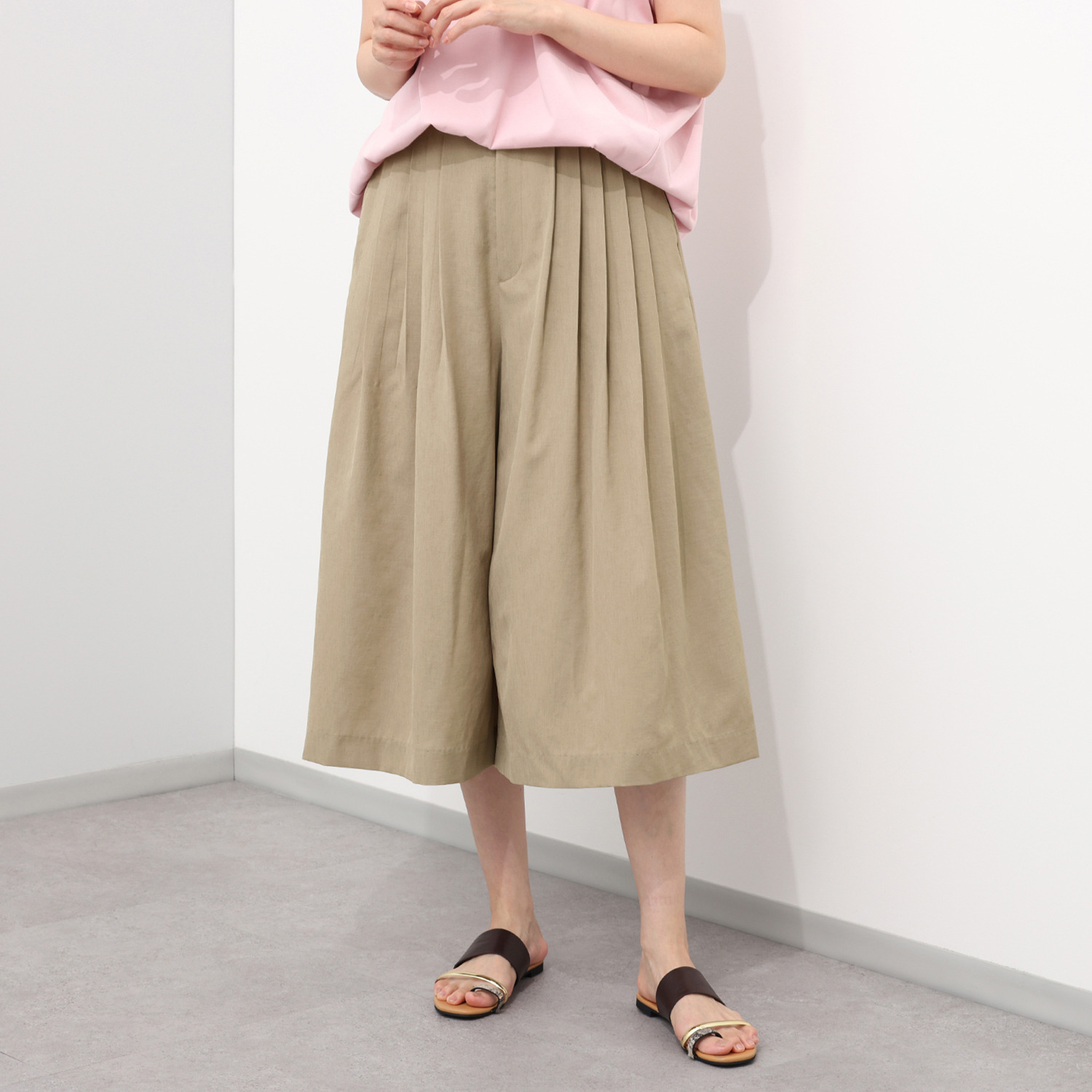 ウタオ 防シワ 麻調さらさらパンツ