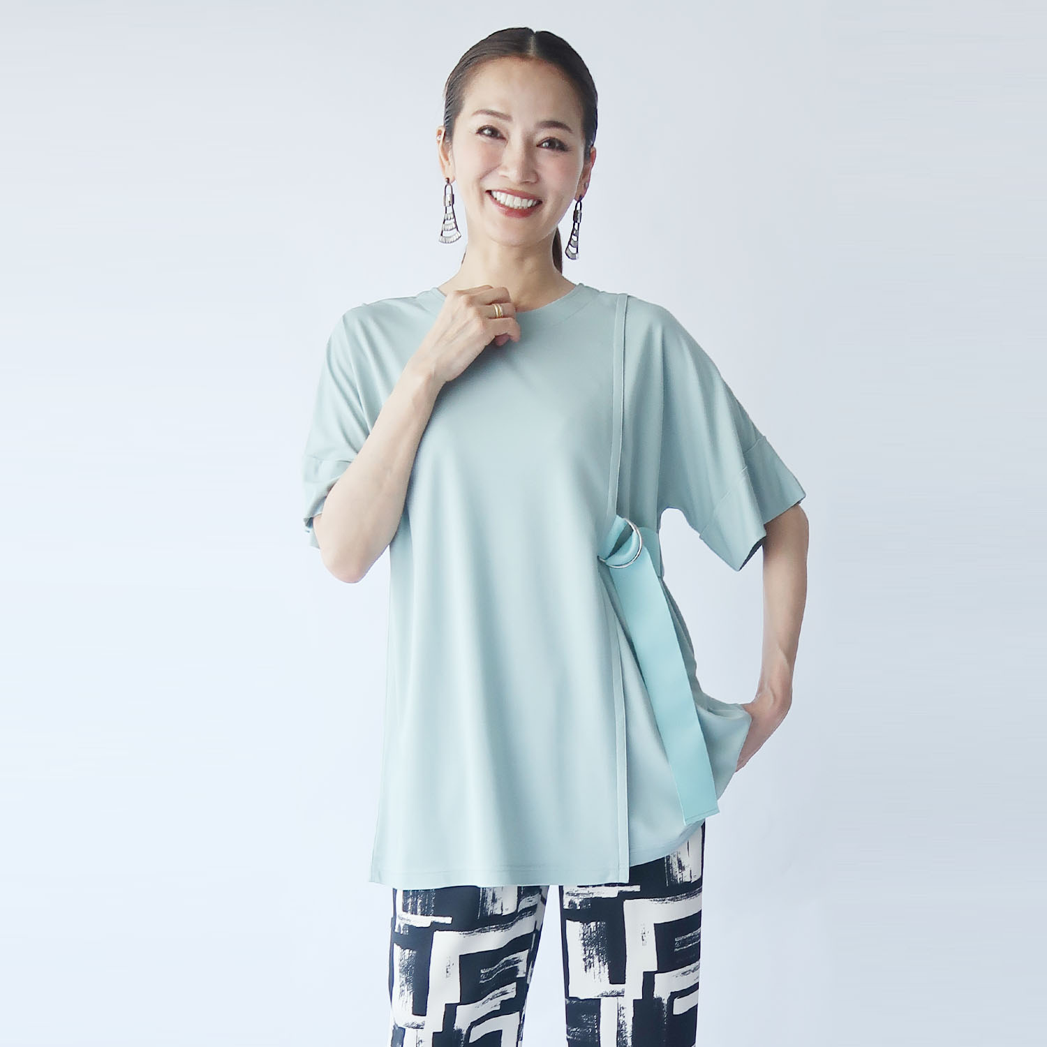 フーア サイドテープベルテッド ロングプルオーバー