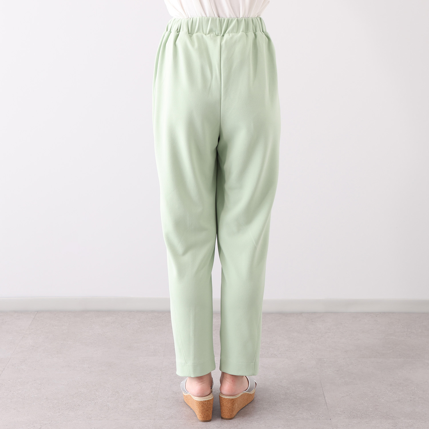 フーア パネルライン ストレッチジャージー テーパードパンツ