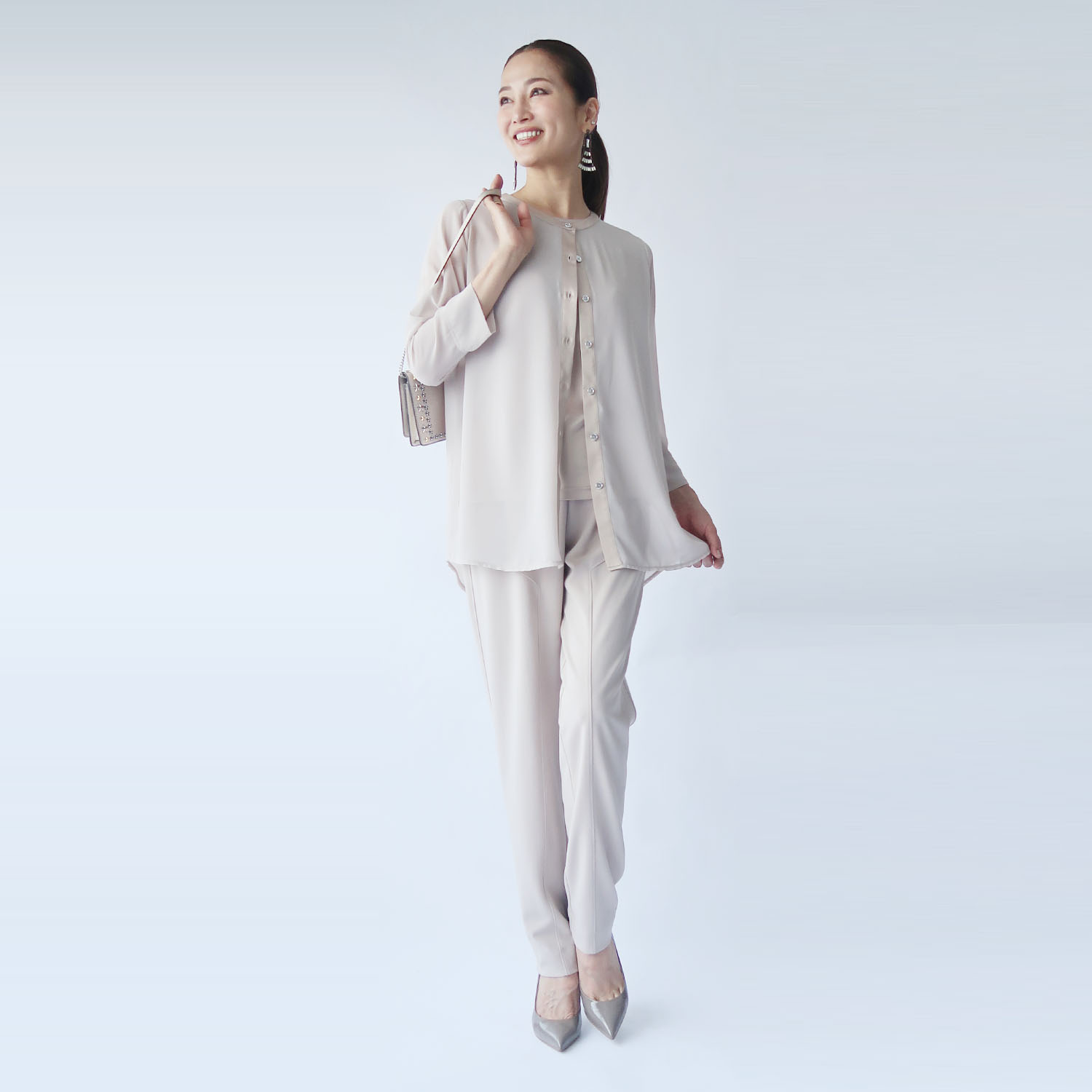 フーア パネルライン ストレッチジャージー テーパードパンツ