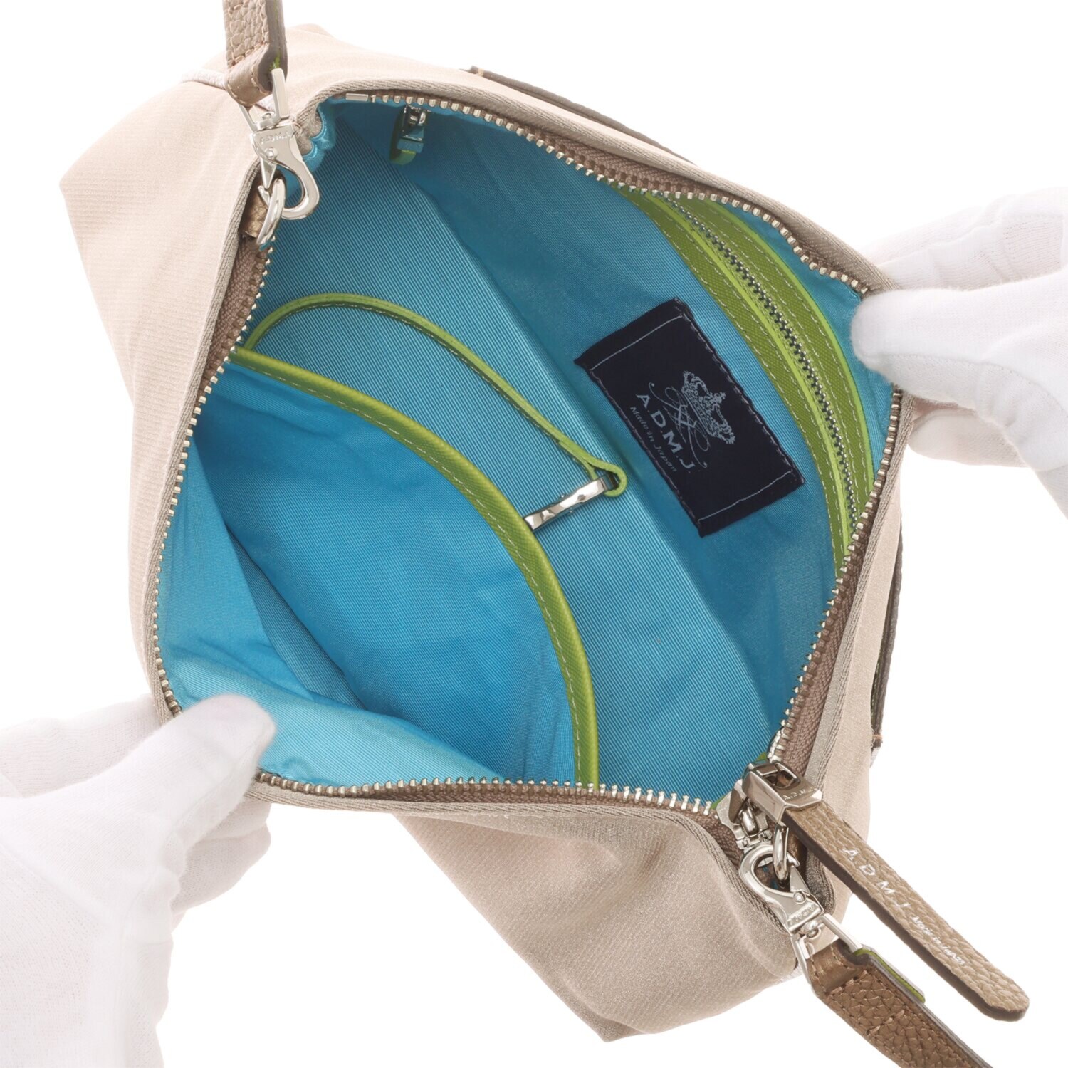 エーディーエムジェイ はっ水 ナイロンリュクス アールデコモティーフ ショルダーバッグ