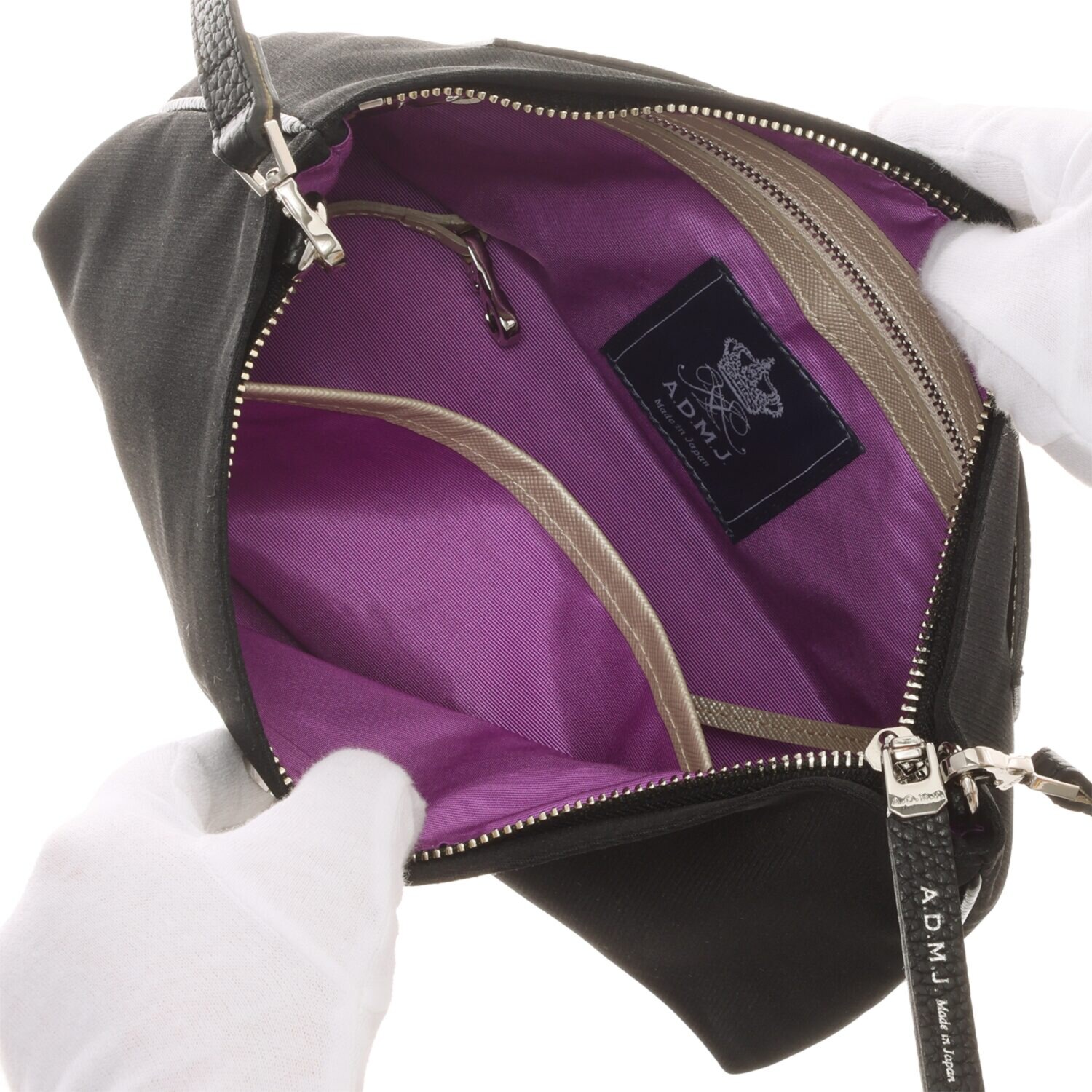 エーディーエムジェイ はっ水 ナイロンリュクス アールデコモティーフ ショルダーバッグ