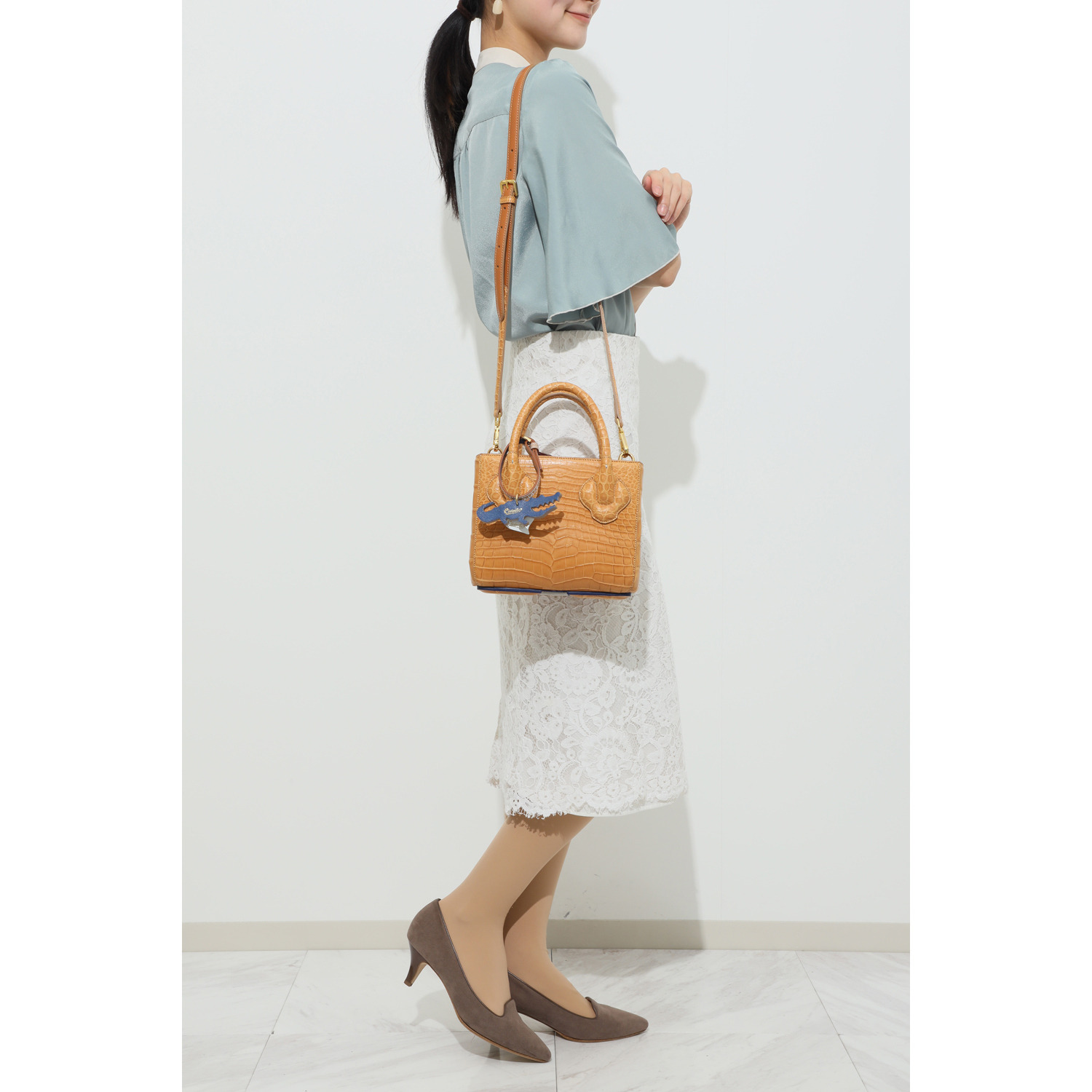 チビナイル クロコダイル ショルダーストラップ付 ハンドバッグ