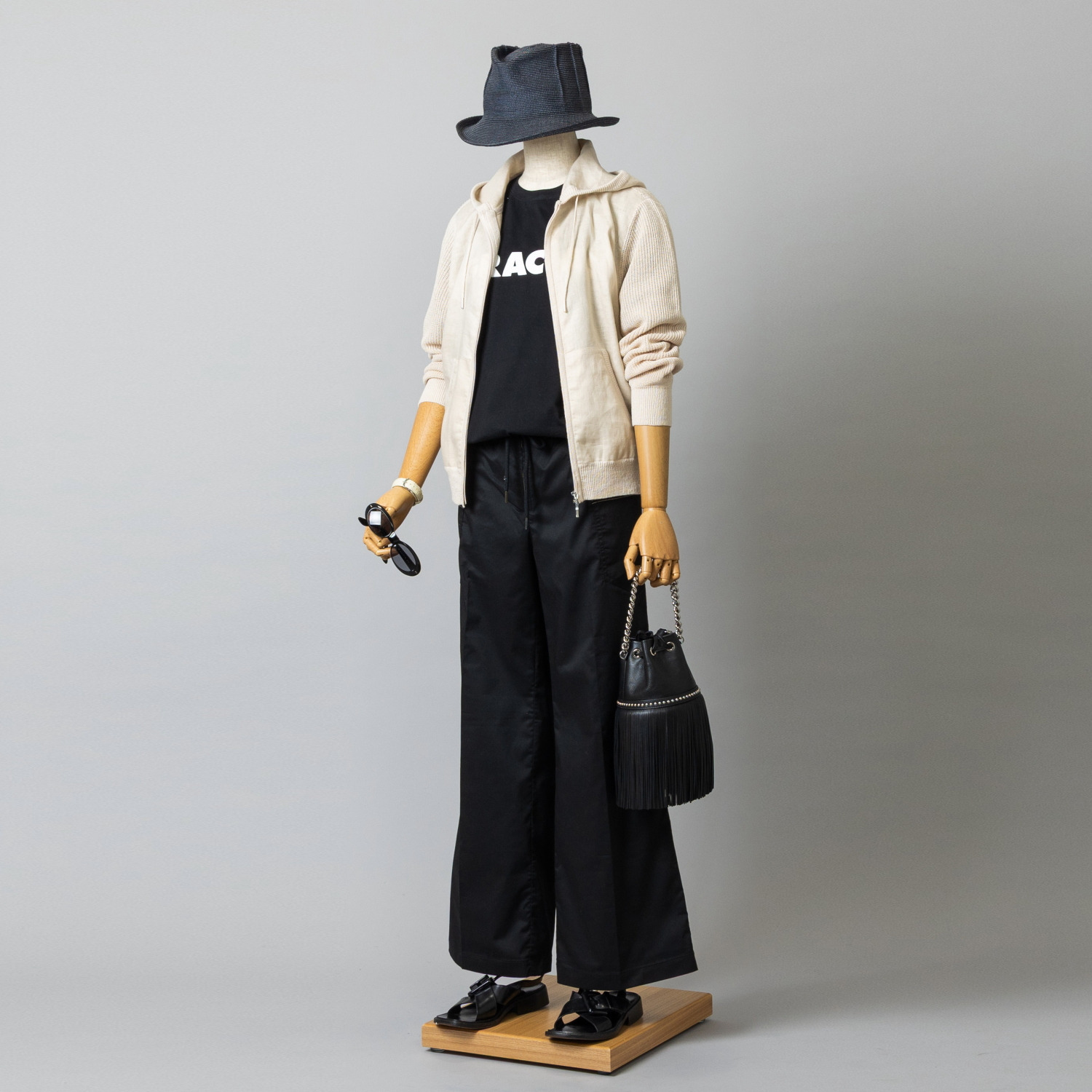 アズイズ　ビーマイセルフ バイ　ネイチャーズ リネン 布帛使い ニットパーカー