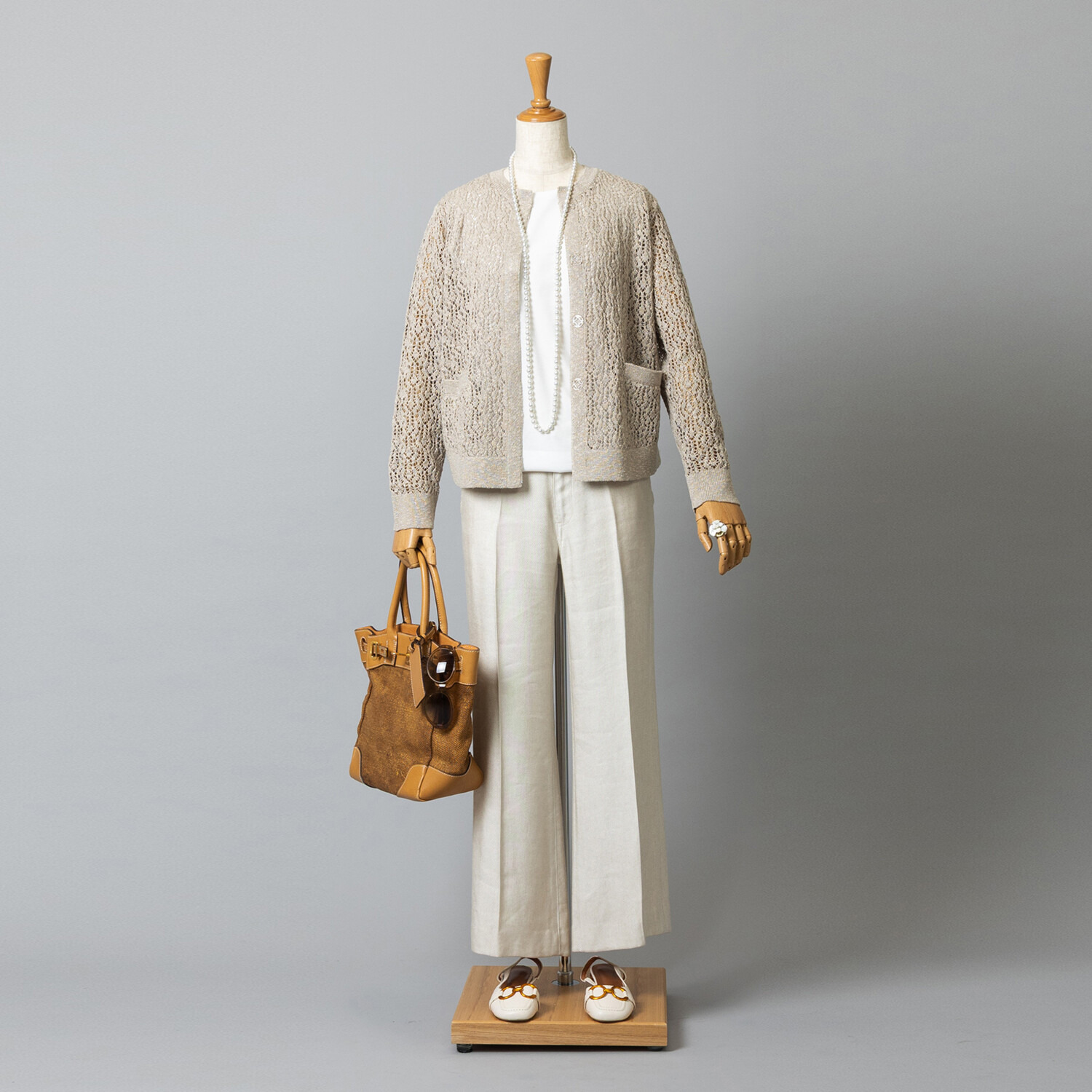 アズイズ　ビーマイセルフ バイ　ネイチャーズ リネン混 ラメ入り 透かし柄カーディガン