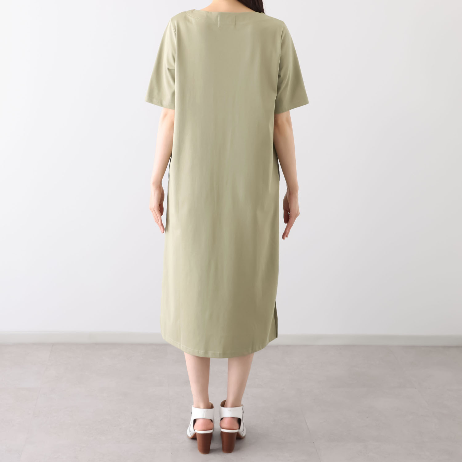 メゾンラフィット はっ水・ＵＶカット サインアートグラフィック 半袖ワンピース