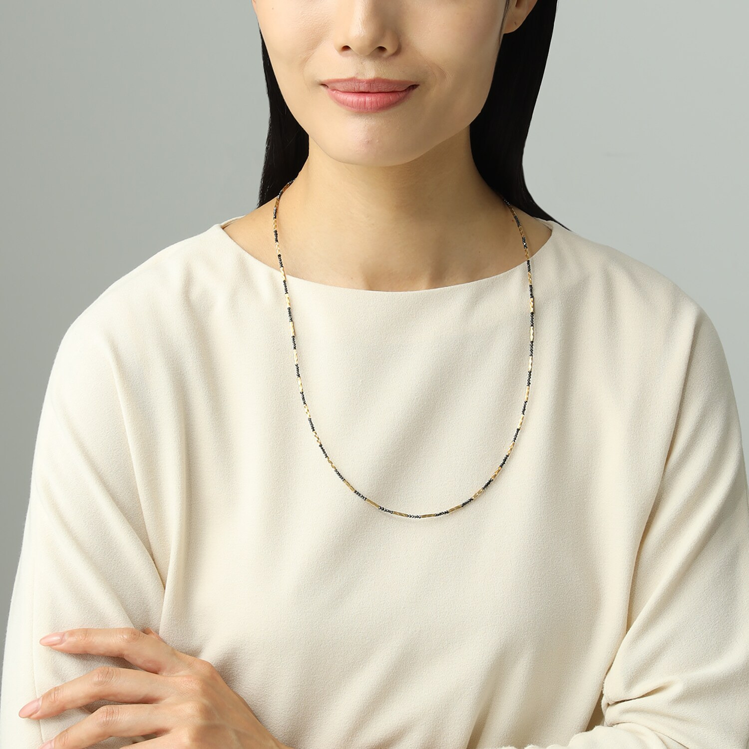 １８Ｋ ブラックダイヤモンド ファセットビーズ マグネット ロングネックレス