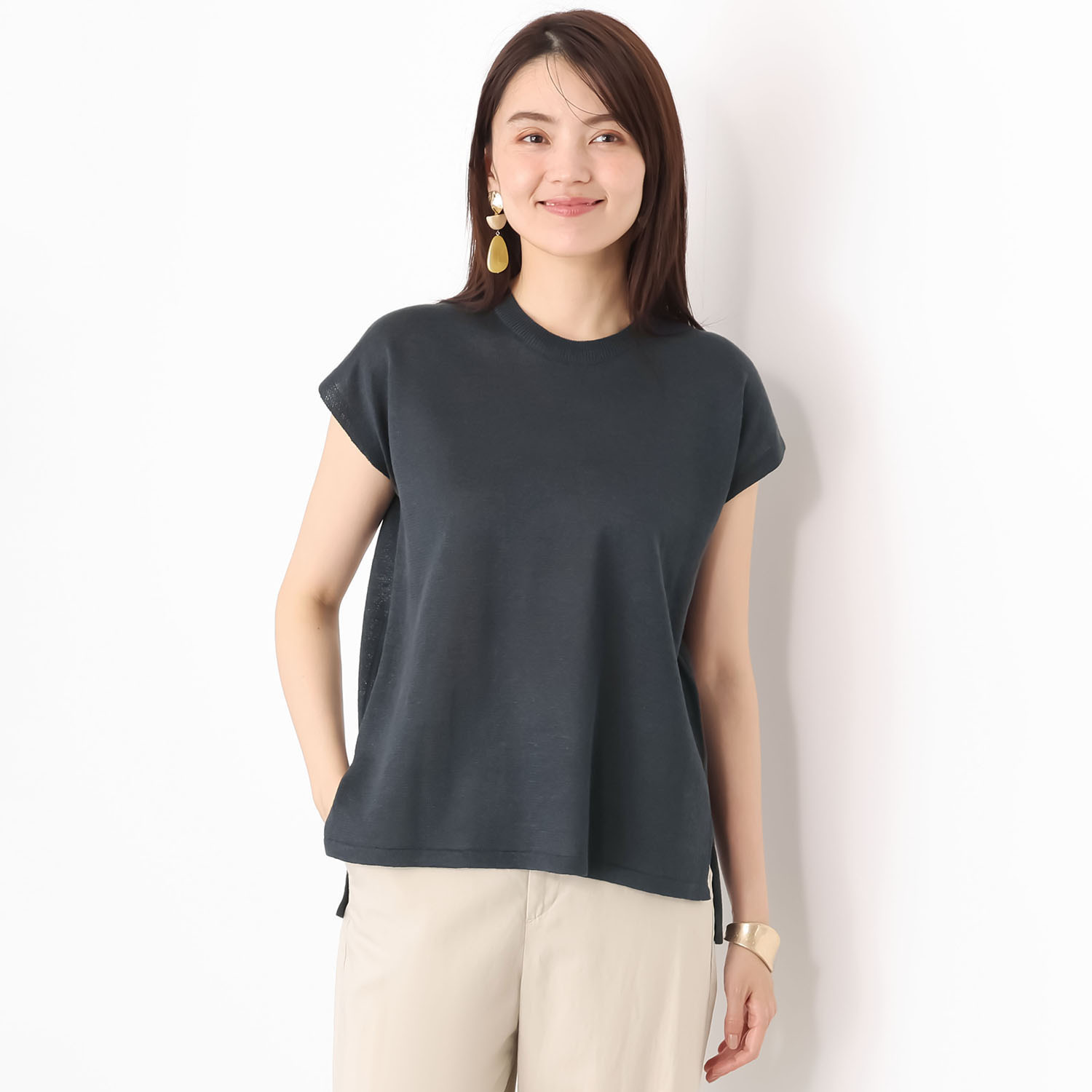 スピンブルー イタリア・ リニフィッチオ社製 蘇った奇跡のリネン フレンチスリーブ ニットプルオーバー