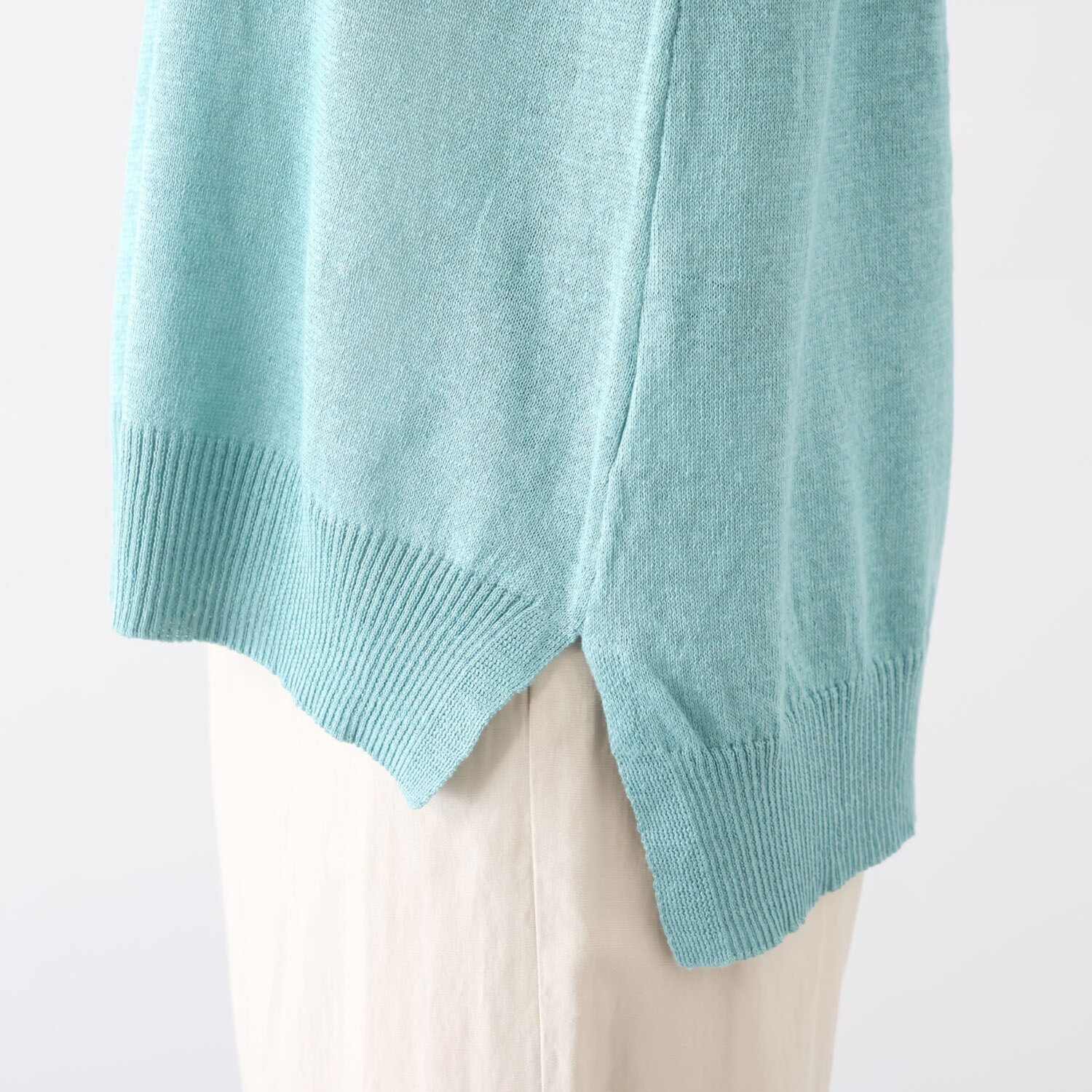 スピンブルー イタリア・ リニフィッチオ社製 蘇った奇跡のリネン 配色襟 ニットプルオーバー