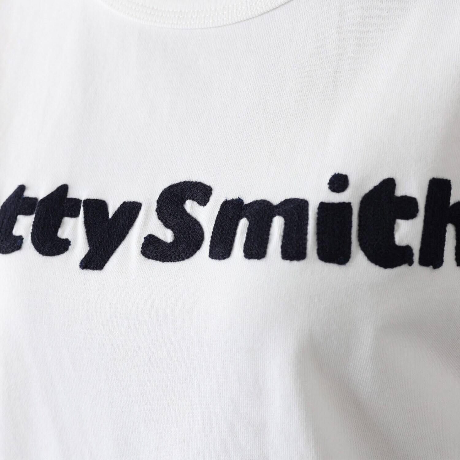 ベティスミス チェーン刺しゅう Ｔシャツ ＜ユニセックス＞