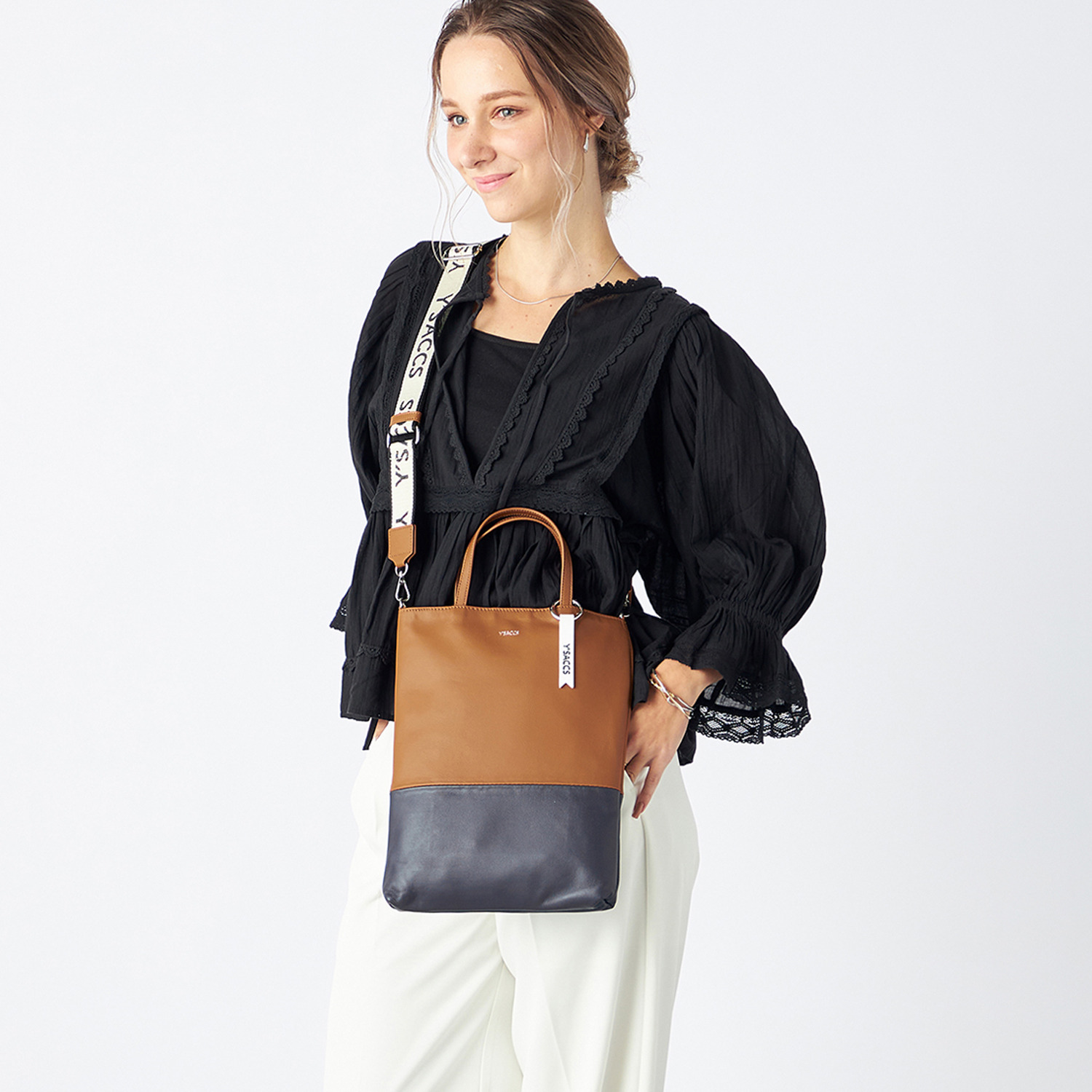 イザック ブランド誕生４０周年 プレミアムモデル シープレザー ダブルストラップ スマートトートバッグ