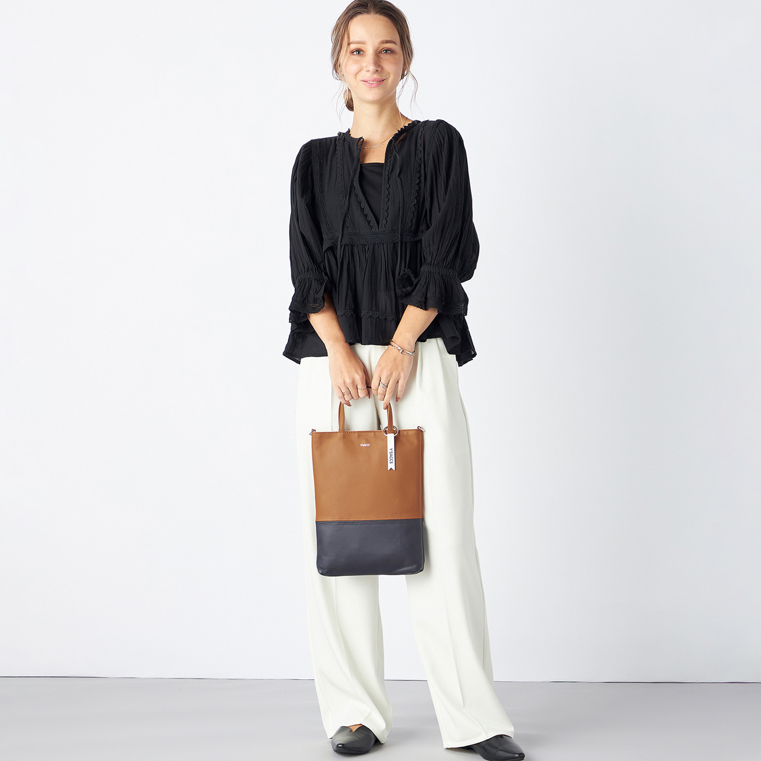 イザック ブランド誕生４０周年 プレミアムモデル シープレザー ダブルストラップ スマートトートバッグ