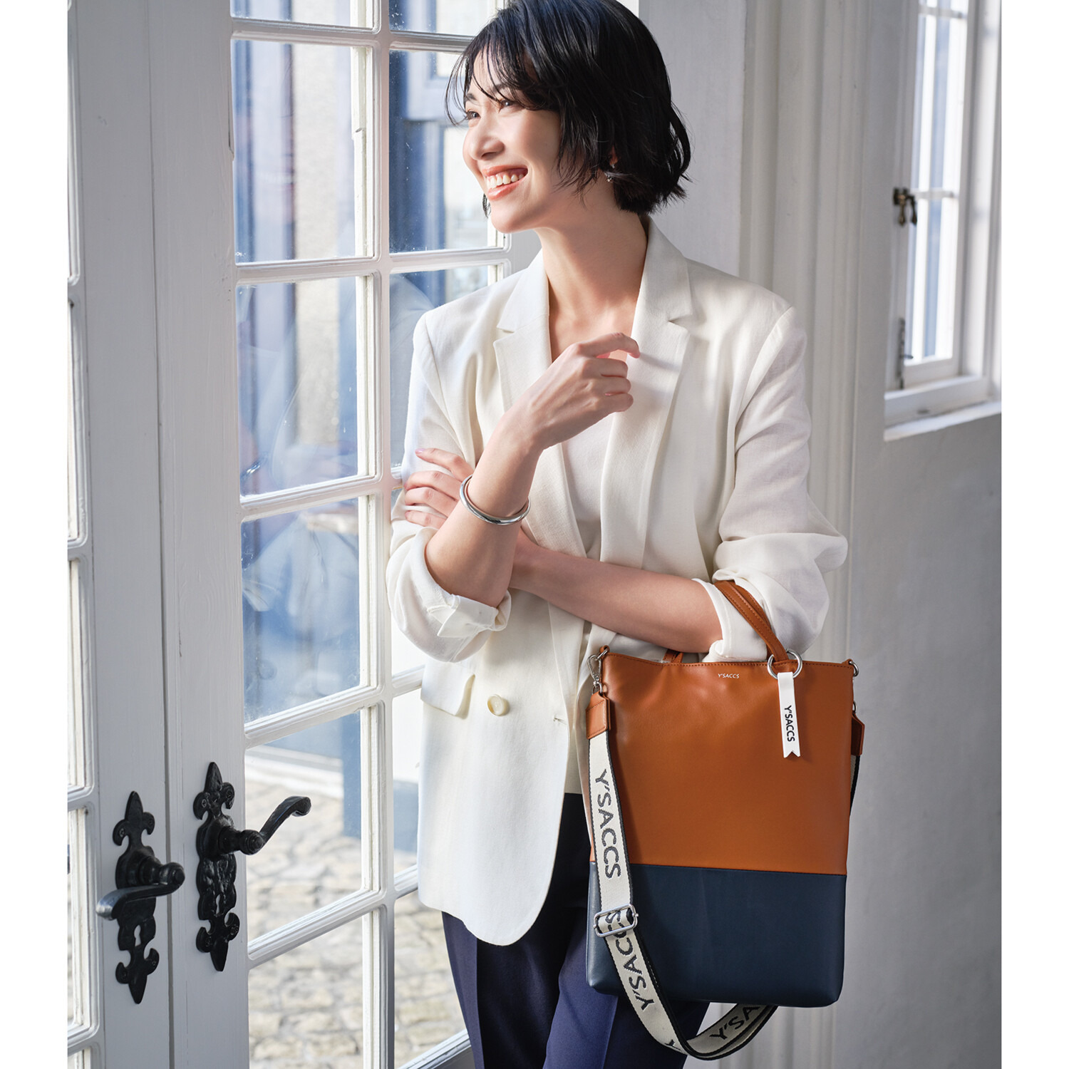 イザック ブランド誕生４０周年 プレミアムモデル シープレザー ダブルストラップ スマートトートバッグ