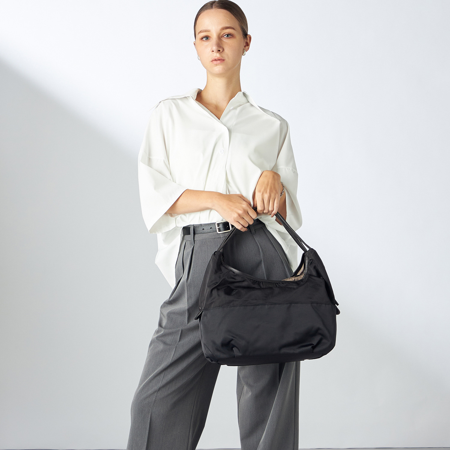 イザック ブランド誕生４０周年 復刻モデル はっ水 ワッシャーナイロンコンビ ２ウェイ ラウンドトートバッグ