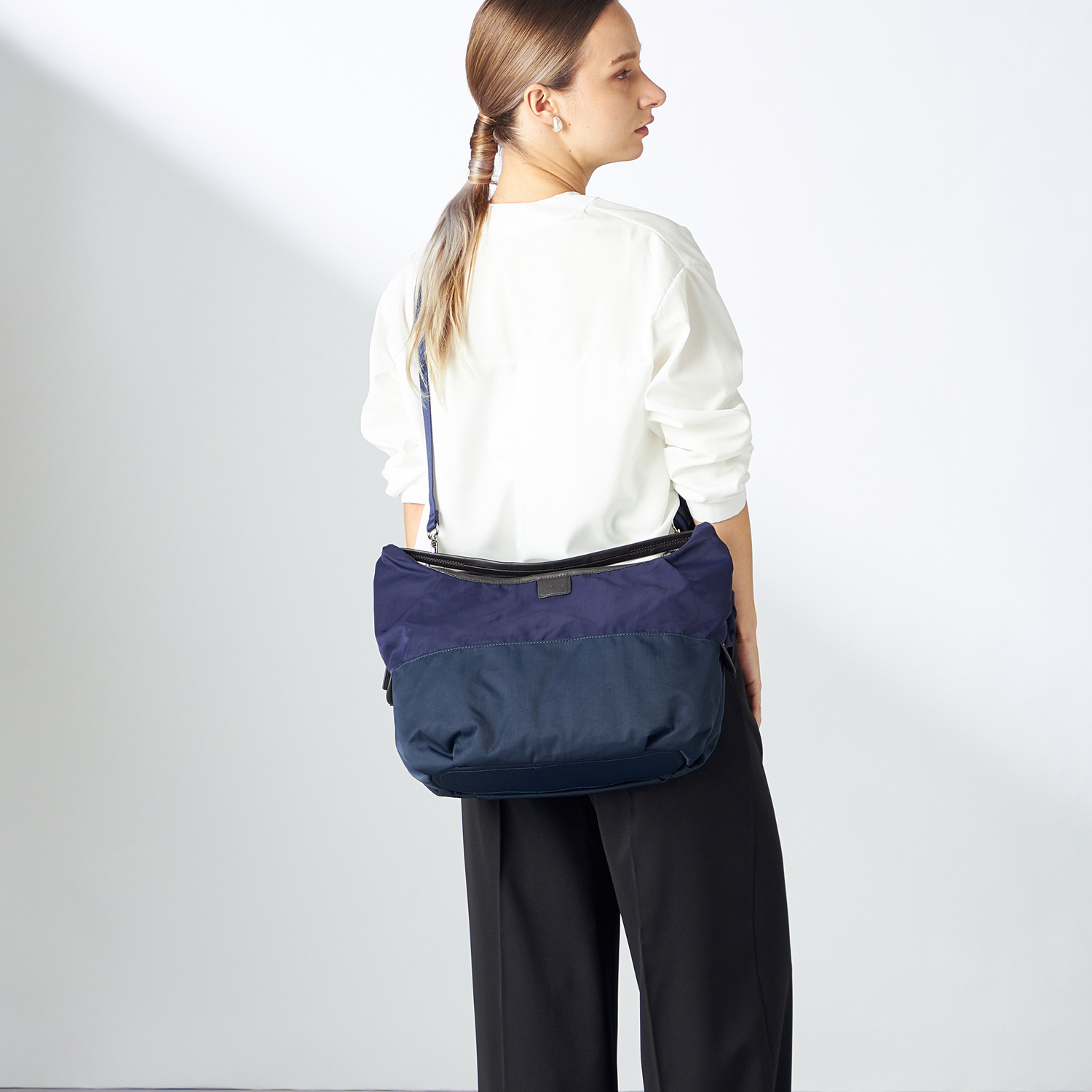 イザック ブランド誕生４０周年 復刻モデル はっ水 ワッシャーナイロンコンビ ２ウェイ ラウンドトートバッグ