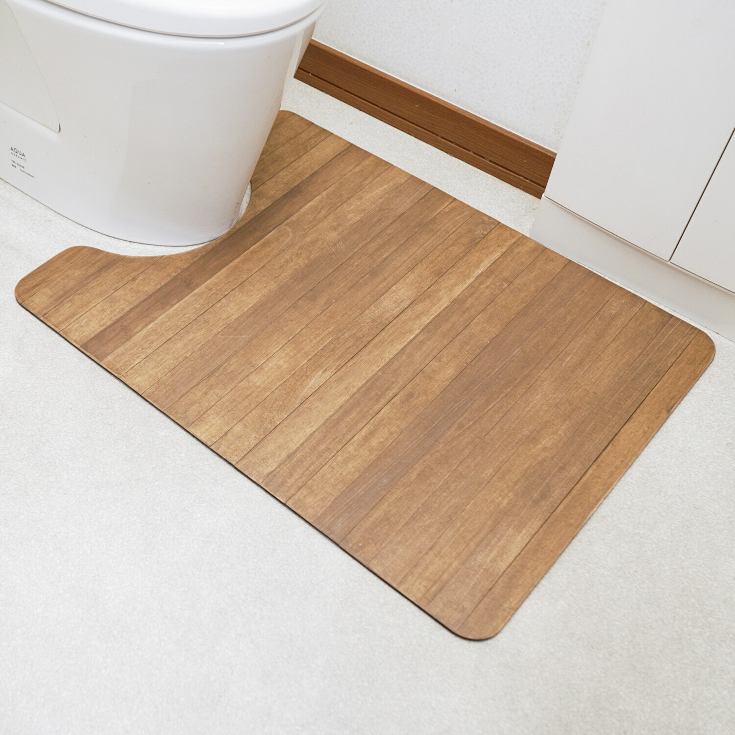 ｋｉｒｉｓａｉ 桐のはっ水・消臭 トイレマット ＜６０×８０ｃｍ＞