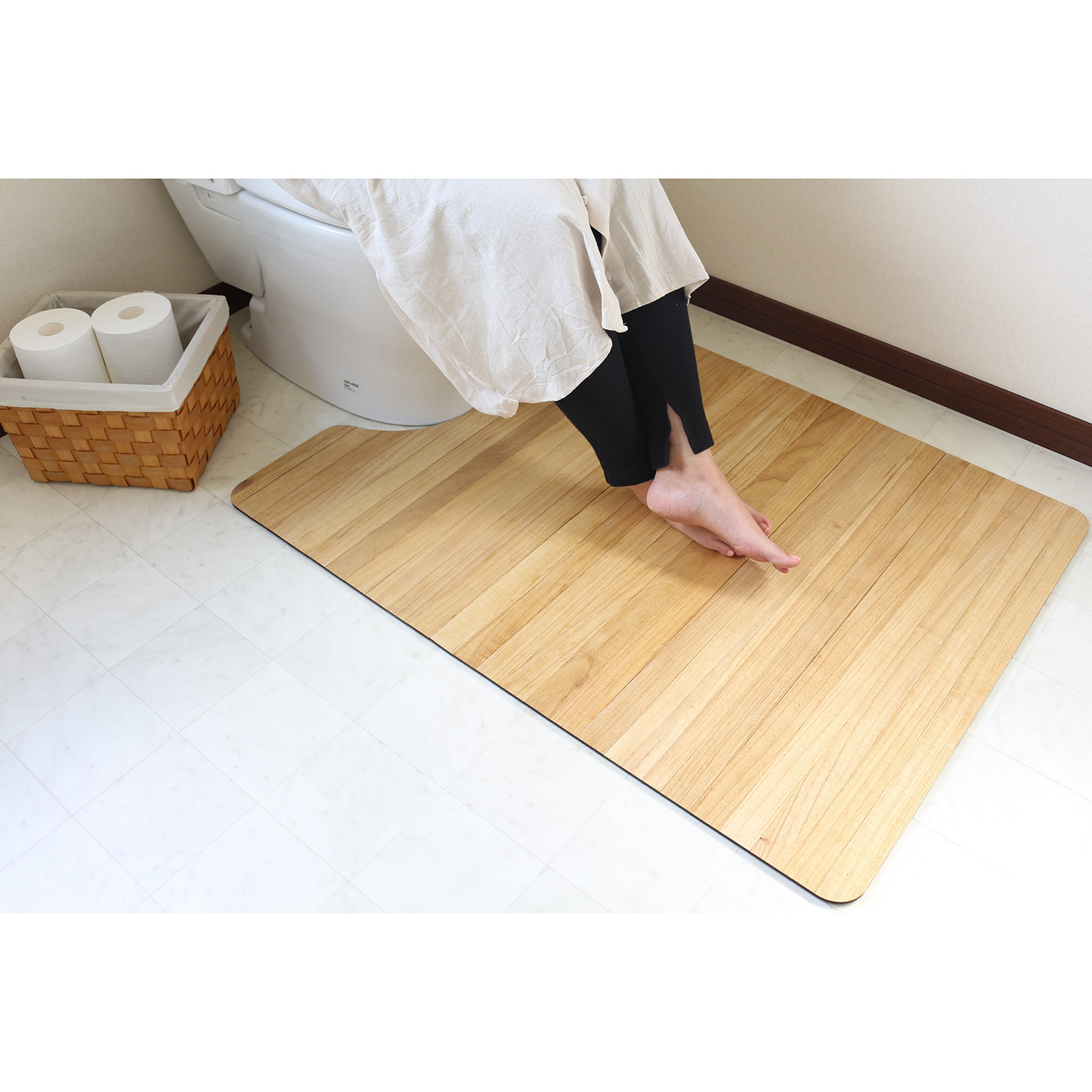 ｋｉｒｉｓａｉ 桐のはっ水・消臭 トイレマット ＜８０×１０５ｃｍ＞