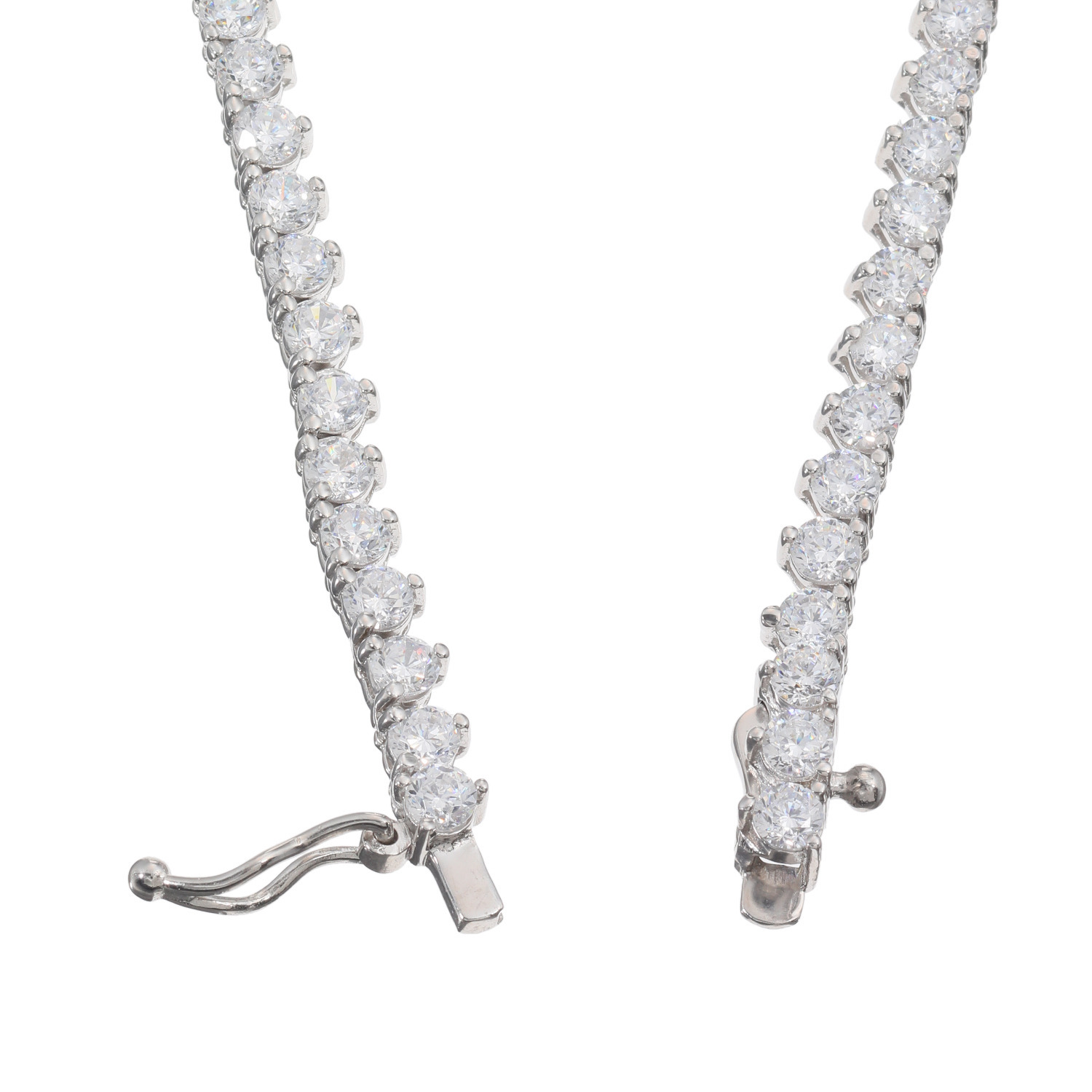 ニューヨークからの贈り物 シルバー　ＣＺ ニューヨーク・ エクセプショナル・ カット（Ｒ） テニスネックレス