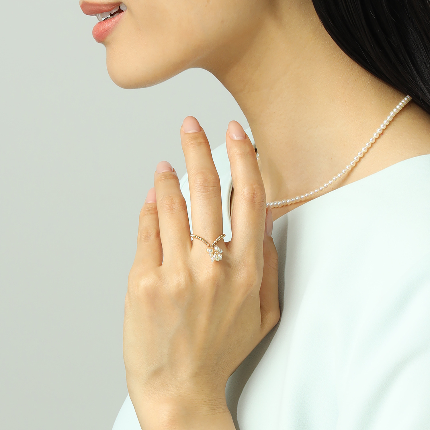 ペルラジオーネ １８Ｋ 無調色ベビーアコヤパール ツボミリング