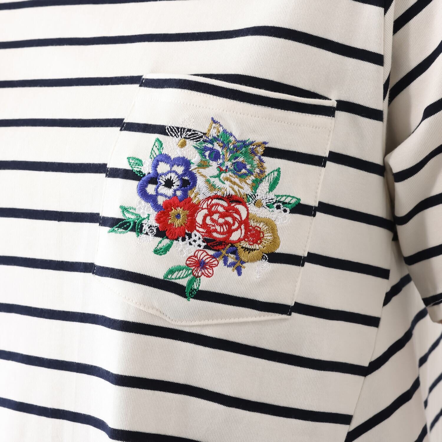 スカラー ネコ花刺しゅう Ｔシャツ