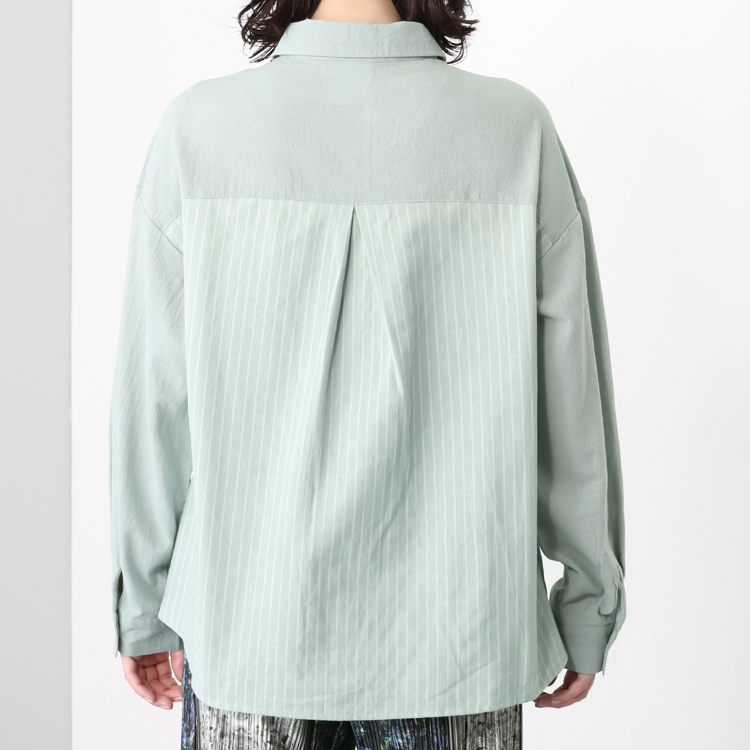 スカラー ネコ刺しゅう ストライプ切替 シャツ