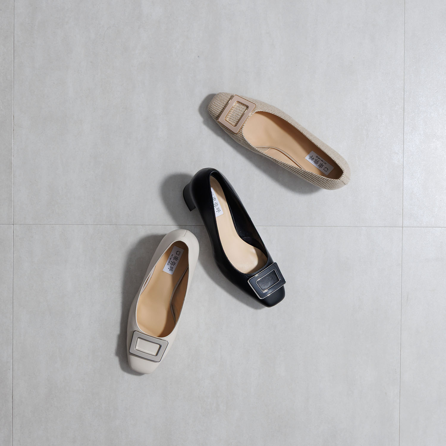 卑弥呼 スクエアバックル チャンキーヒール パンプス