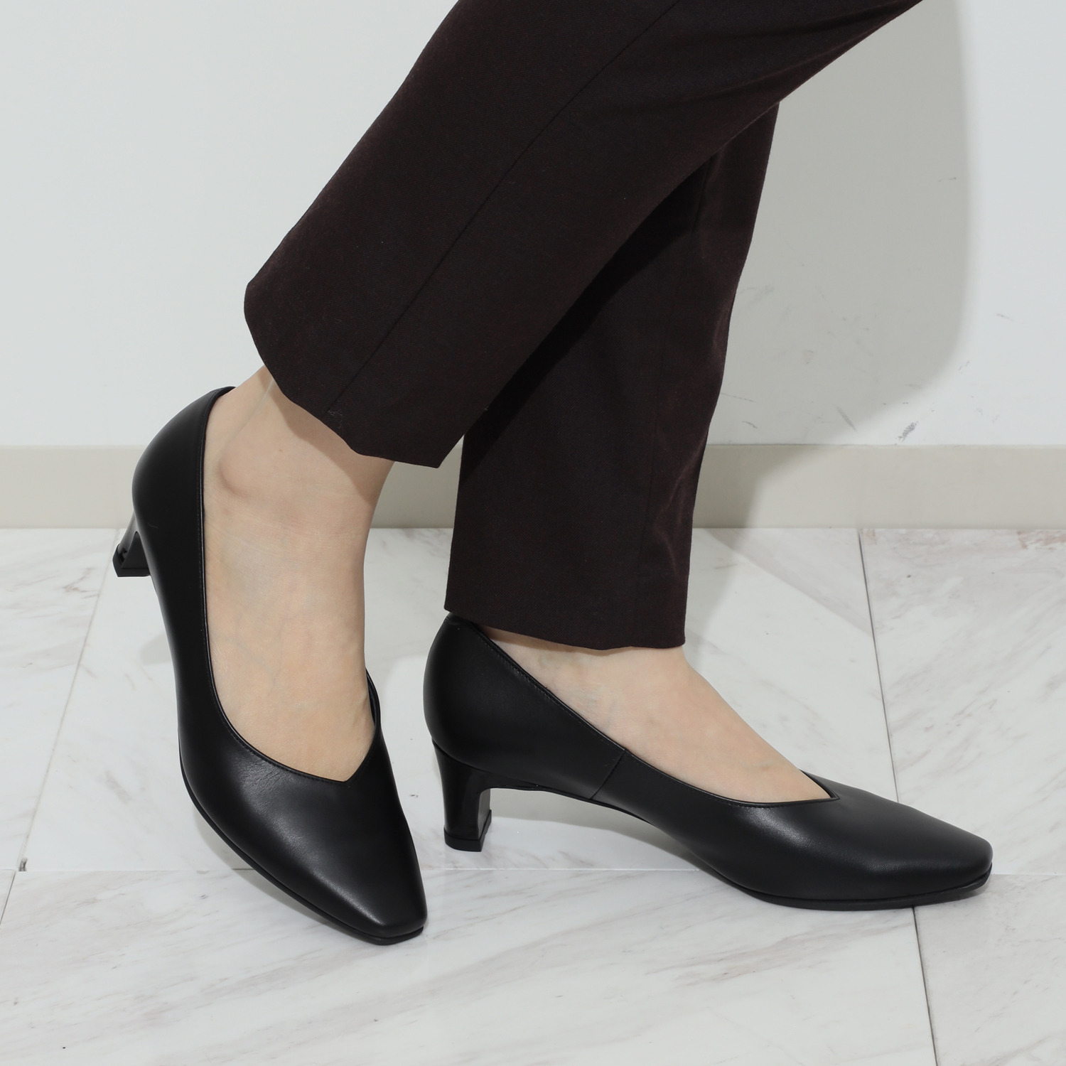 卑弥呼 ソフトスクエアトゥ プレーンパンプス