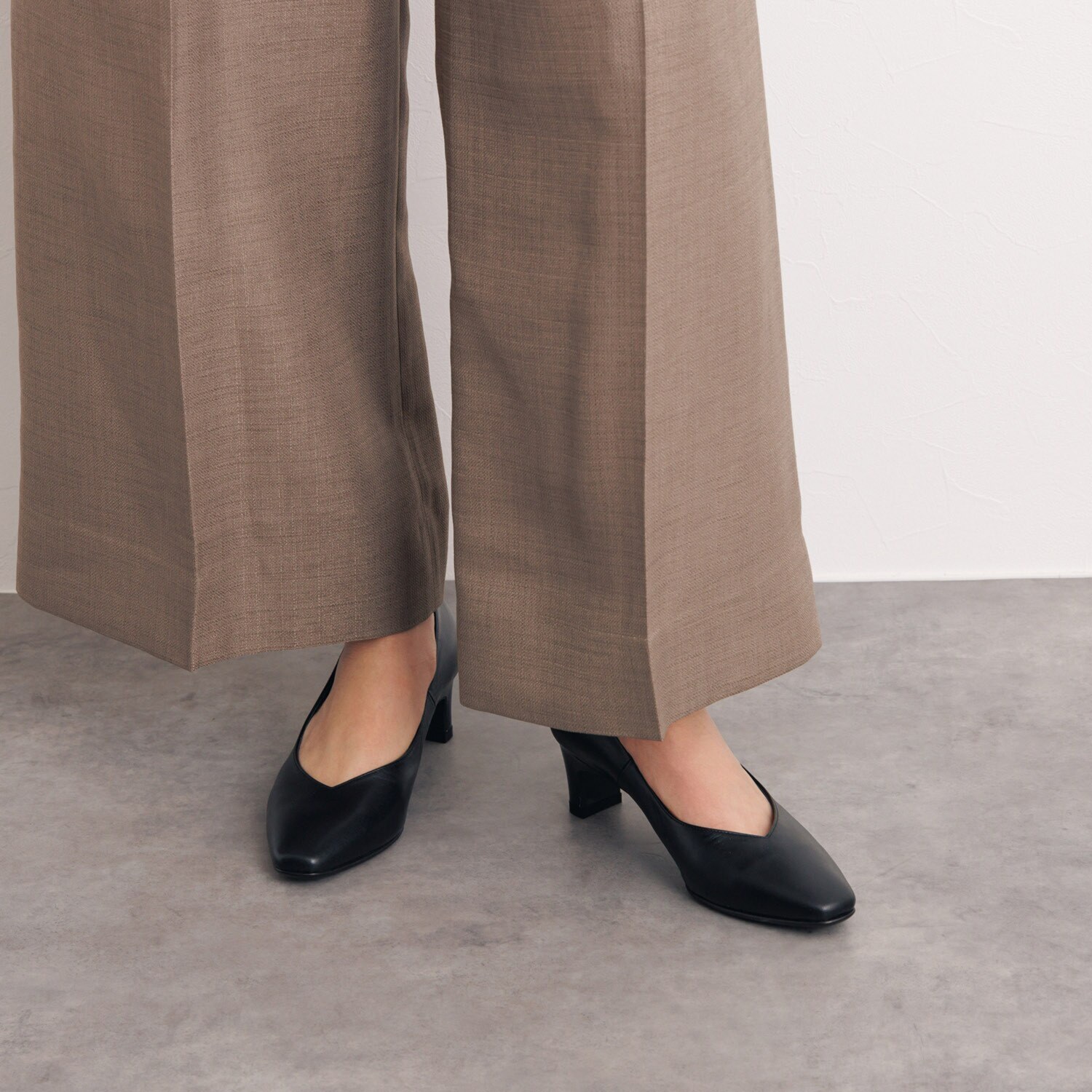 卑弥呼 ソフトスクエアトゥ プレーンパンプス