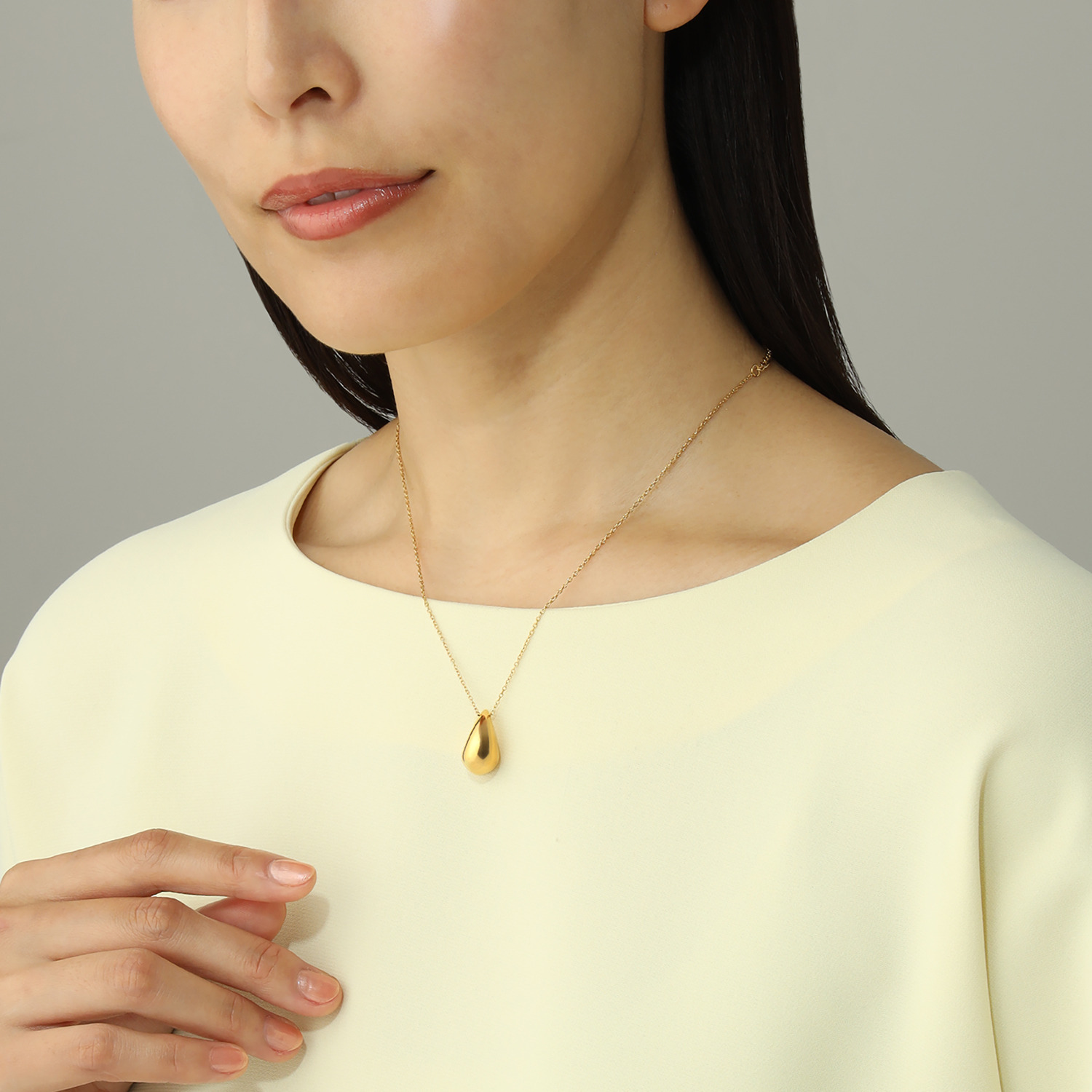 デイスティー サージカルステンレス ドロップシェイプ ネックレス