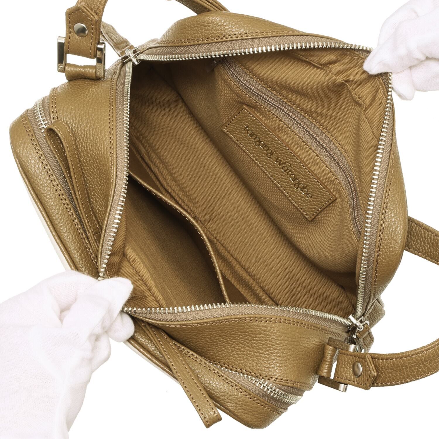 タマミ　ワタナベ 牛革型押し ショルダーバッグ “パンドミーフォーミー”