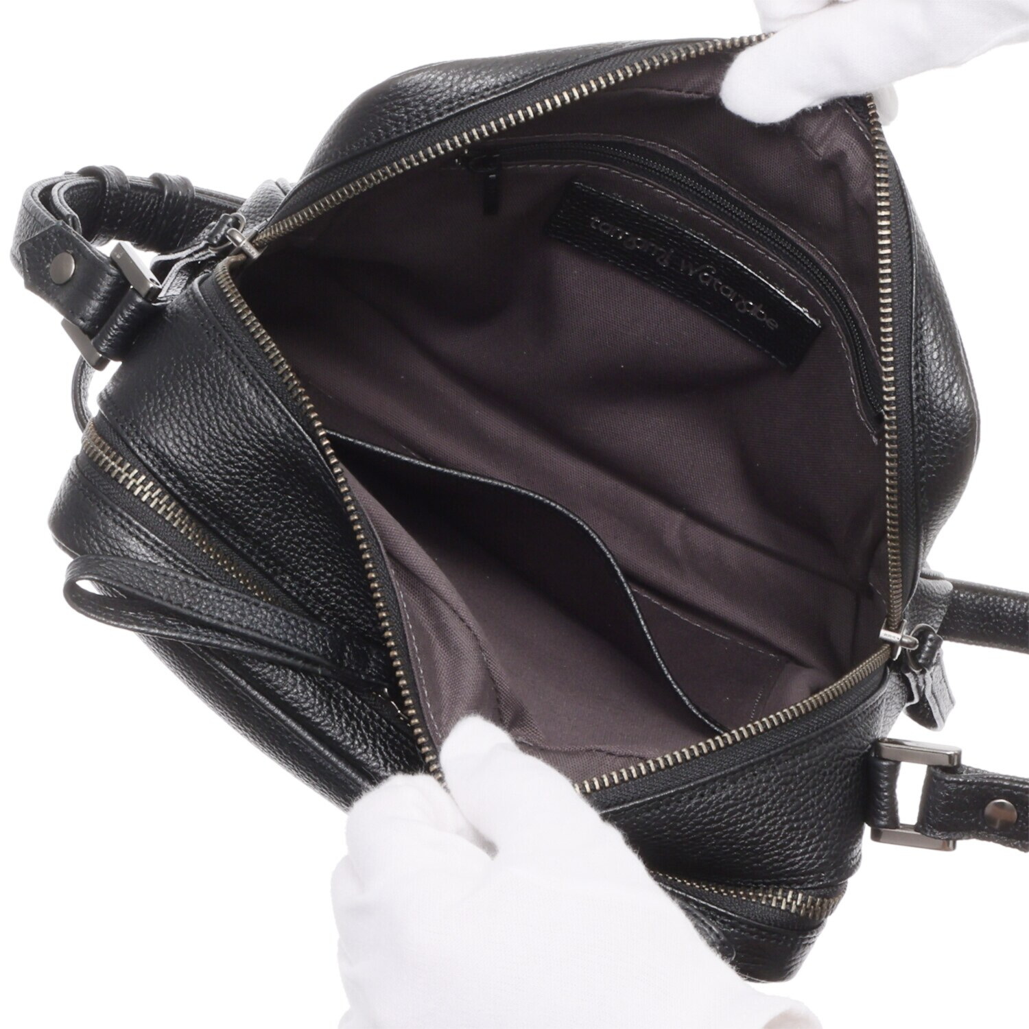 タマミ　ワタナベ 牛革型押し ショルダーバッグ “パンドミーフォーミー”