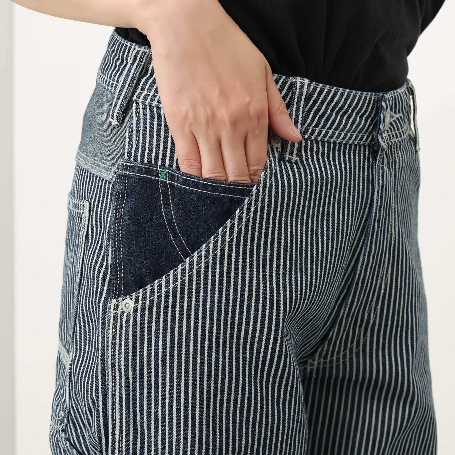 ベティスミス ルーズストレート デニムパンツ