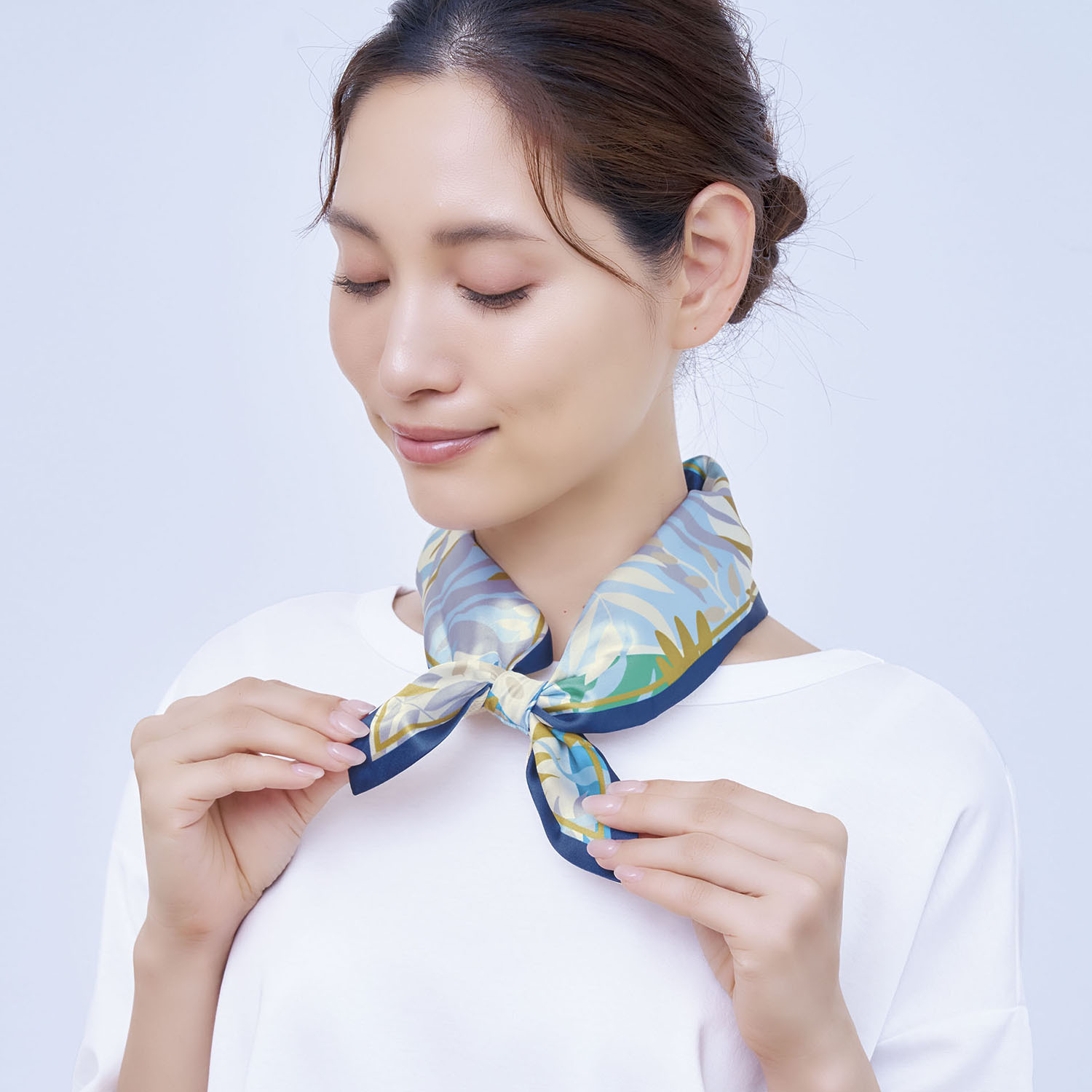 特殊素材でひんやり！ 心地良い冷たさを楽しめる ＣＯＯＬＯＯＰ ネックリング＜Ｌサイズ＞ 保冷ケース＆ 通すだけ涼やか ＵＶスカーフセット