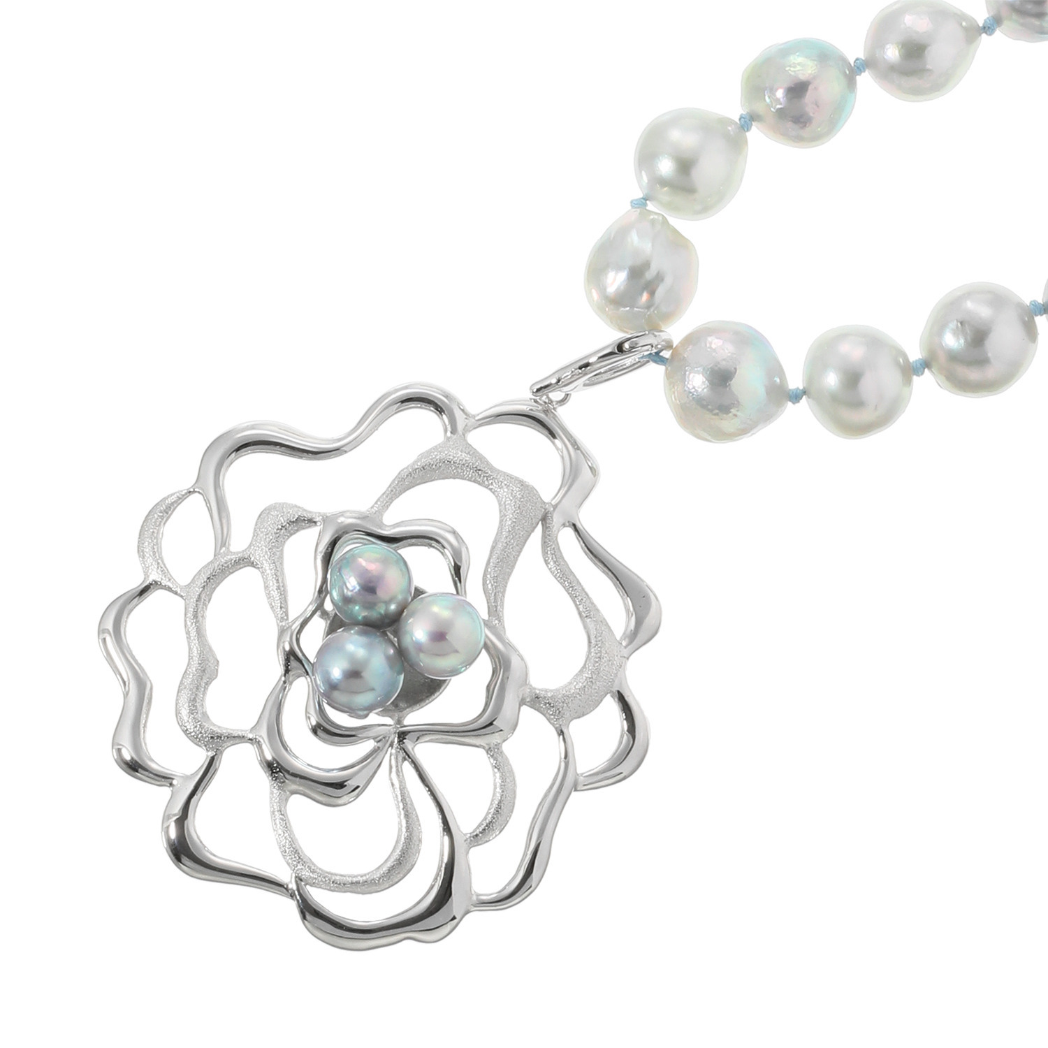 海蛍 長崎県対馬産 無調色ブルーグレー 越物アコヤパール フラワーモティーフ オールノット ロングペンダント