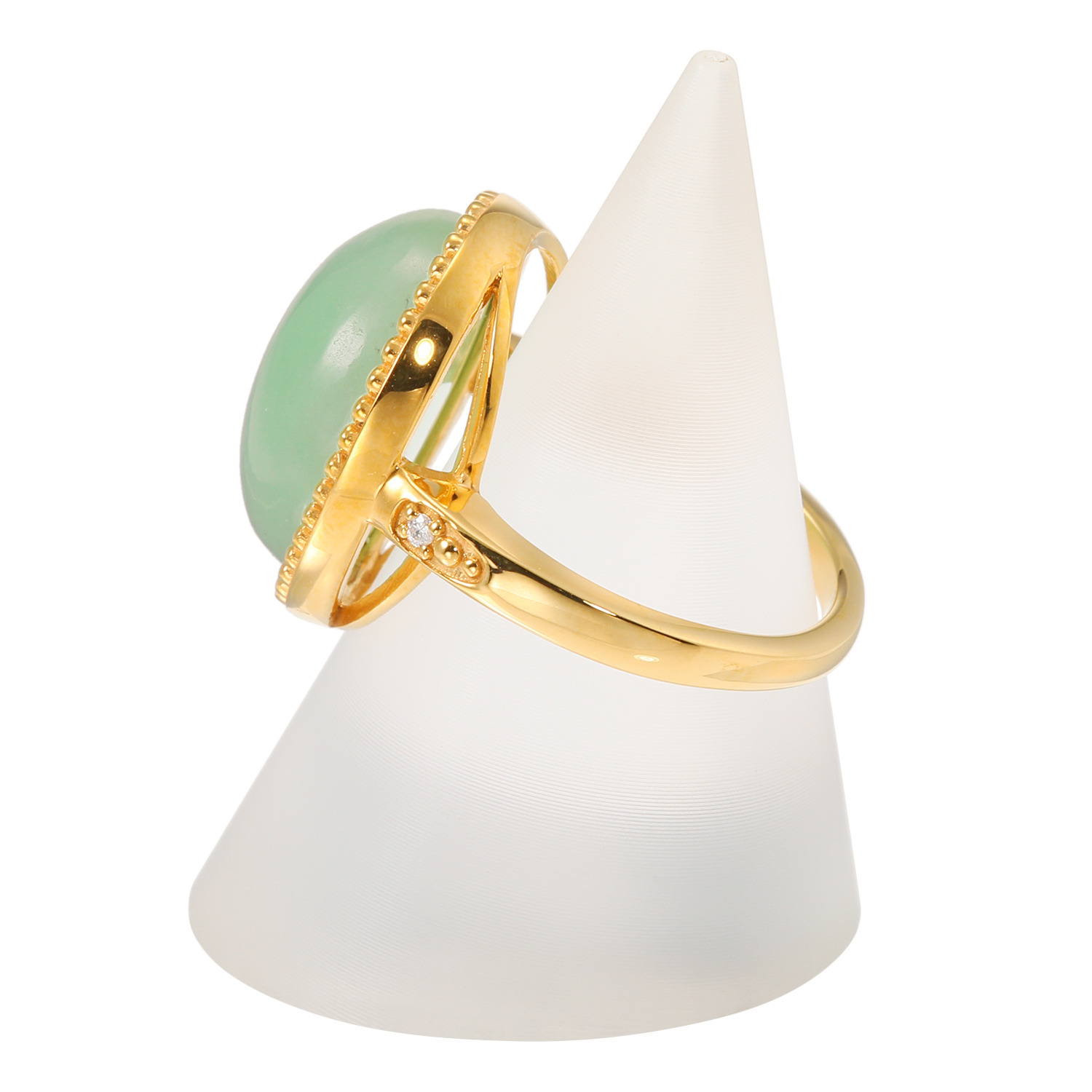 グランシフォレ 翡翠＆モアサナイト オーバルカボション リング