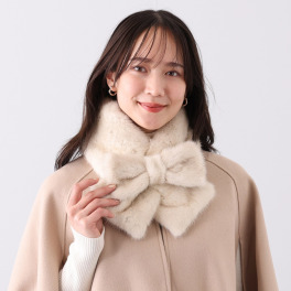 ミンク ショール❤︎新品同様☆リボンブローチ付き☆希少なシルバーミンクです❤︎ sankyo shokai（三京商会） ［割引クーポン発行中］シルバー ブルー