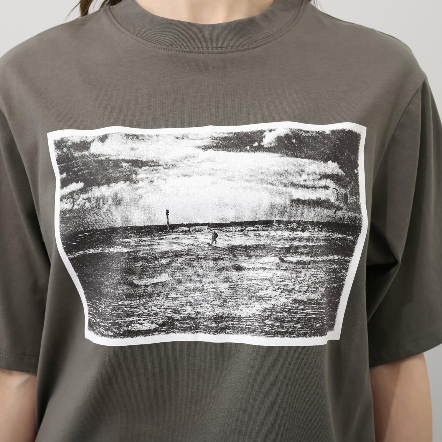 イロプライム 西海岸気分の フォトプリントＴシャツ