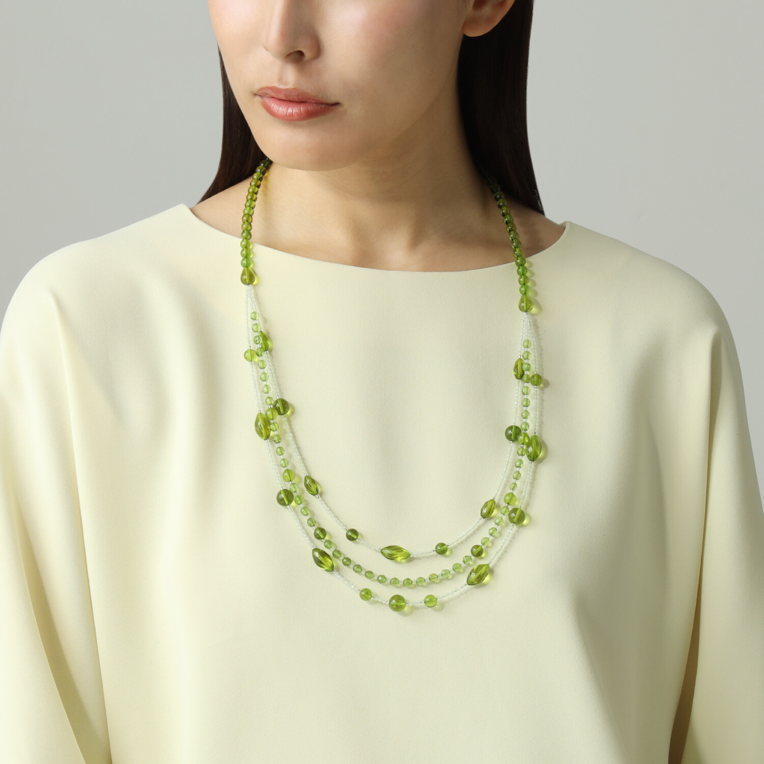 バイ　ネイチャー 琥珀＆プレーナイト 草木染め ３連ロングネックレス