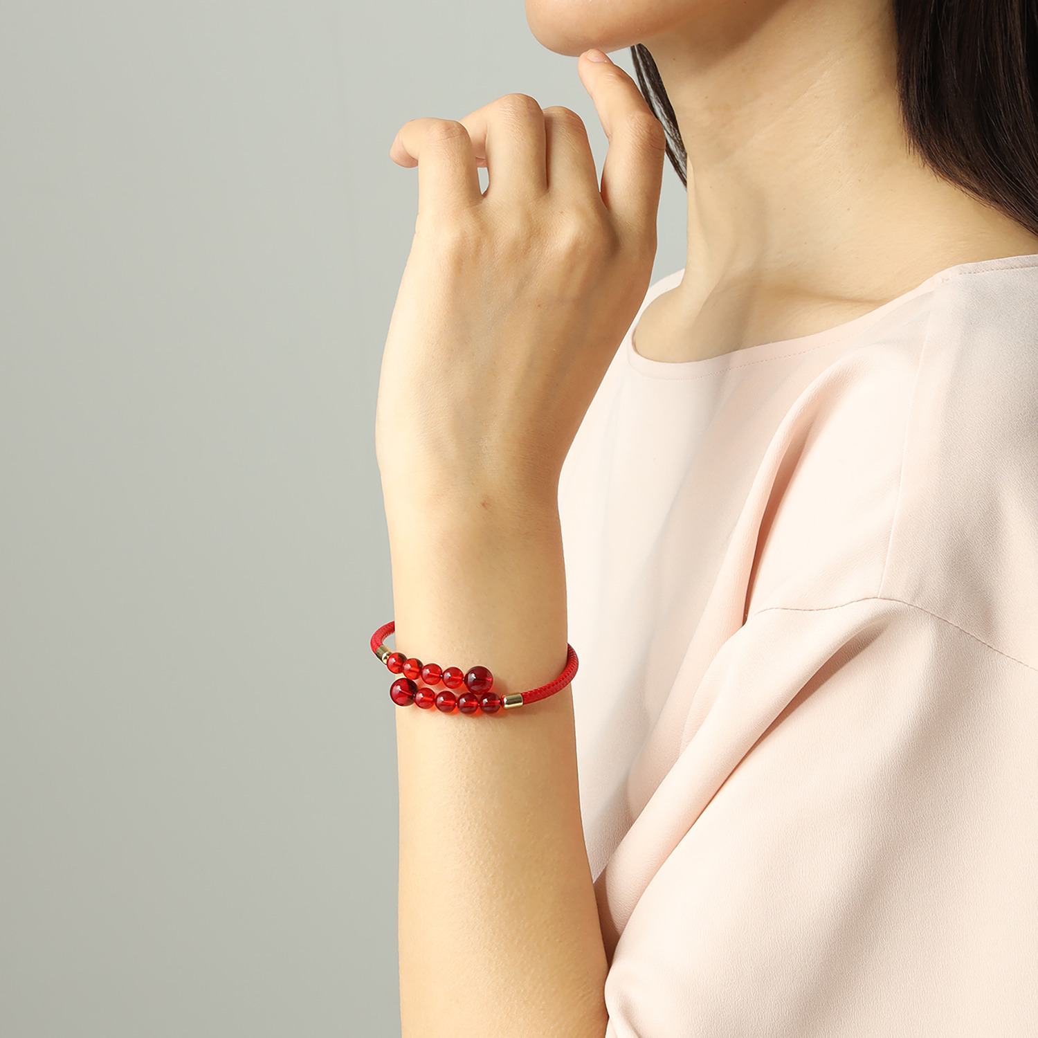 バイ　ネイチャー 琥珀 草木染め コードブレスレット