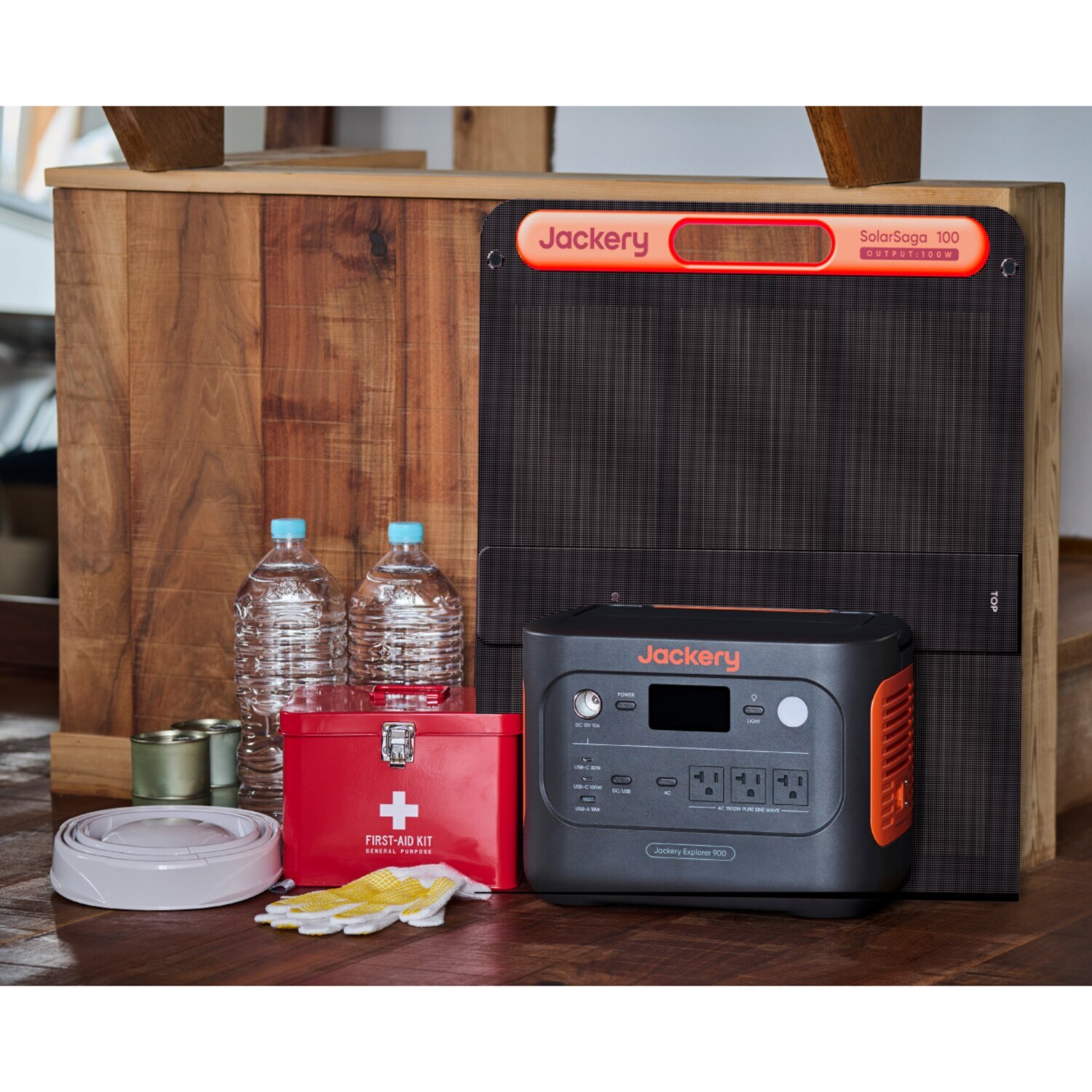 ジャクリ 災害や停電時の 電気の備えに安心！ 大容量＆高出力 ポータブル電源９００ ＪＥ−９００Ａ