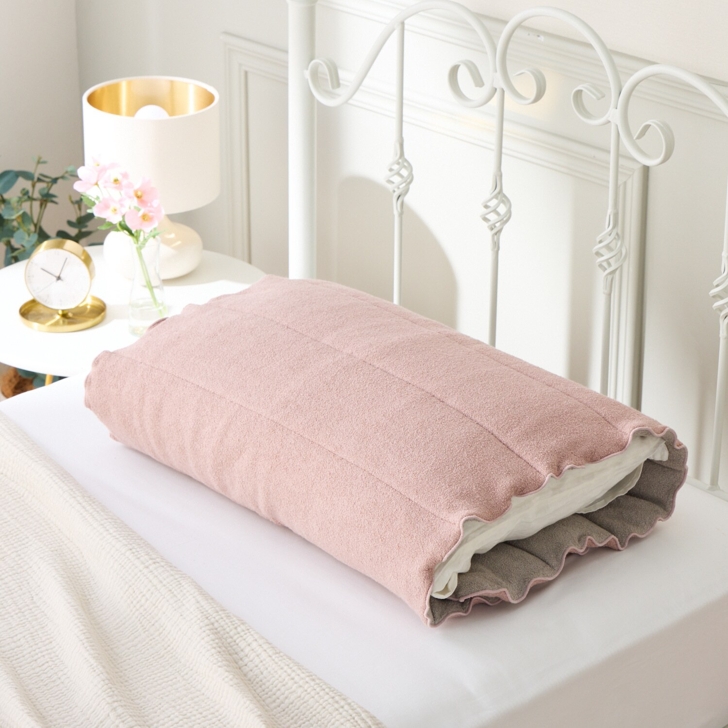 いつもの寝具にプラスワン 睡眠環境をアシストする 寝姿勢クッションまくら “Ｓｕ−Ｕ”