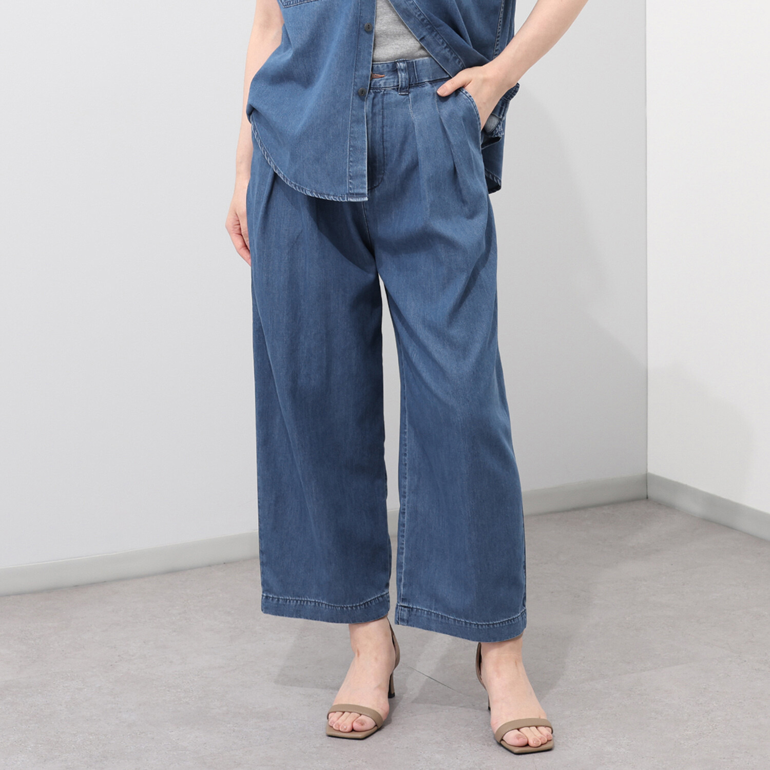 シュガーデプト つややかに風をまとう テンセルコットンデニム タックワイドパンツ