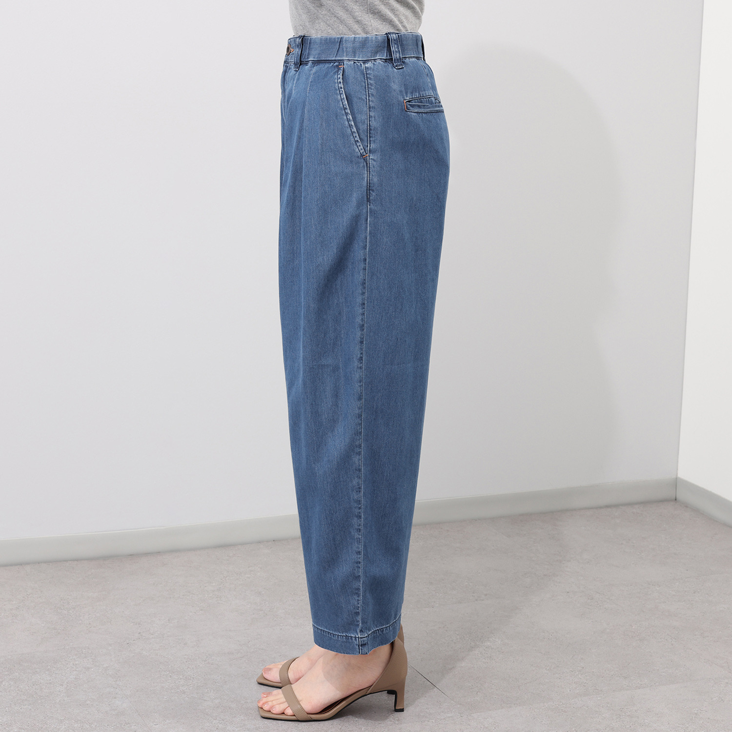 シュガーデプト つややかに風をまとう テンセルコットンデニム タックワイドパンツ