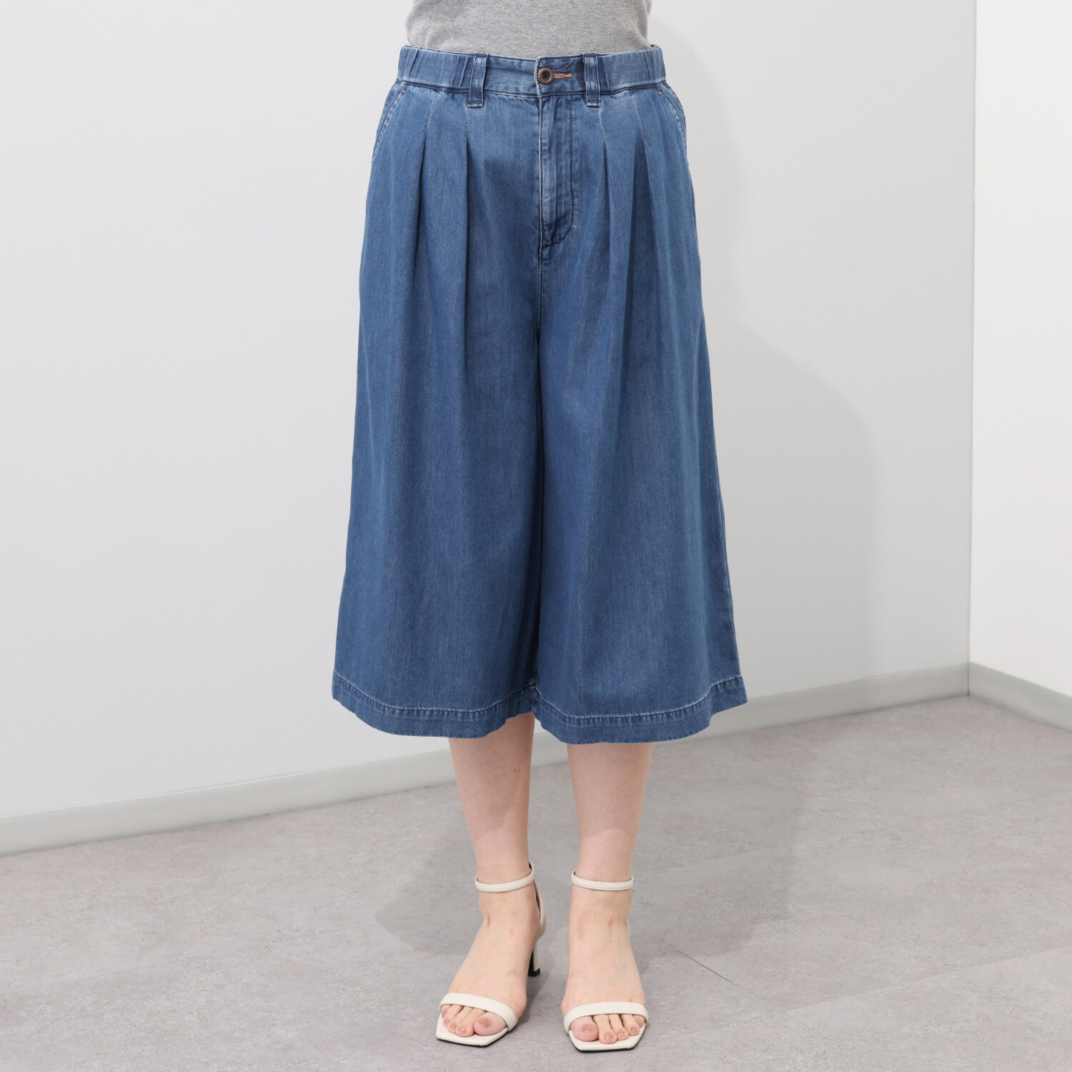 シュガーデプト つややかに風をまとう テンセルコットンデニム フレアーパンツ